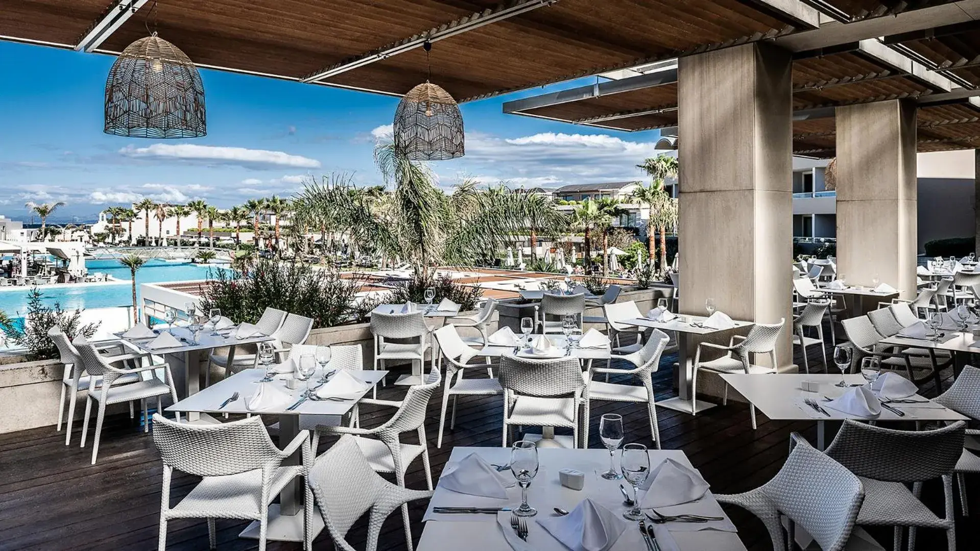 Restaurant/places to eat in Avra Imperial Hotel Restaurant/places to eat in Avra Imperial Hotel