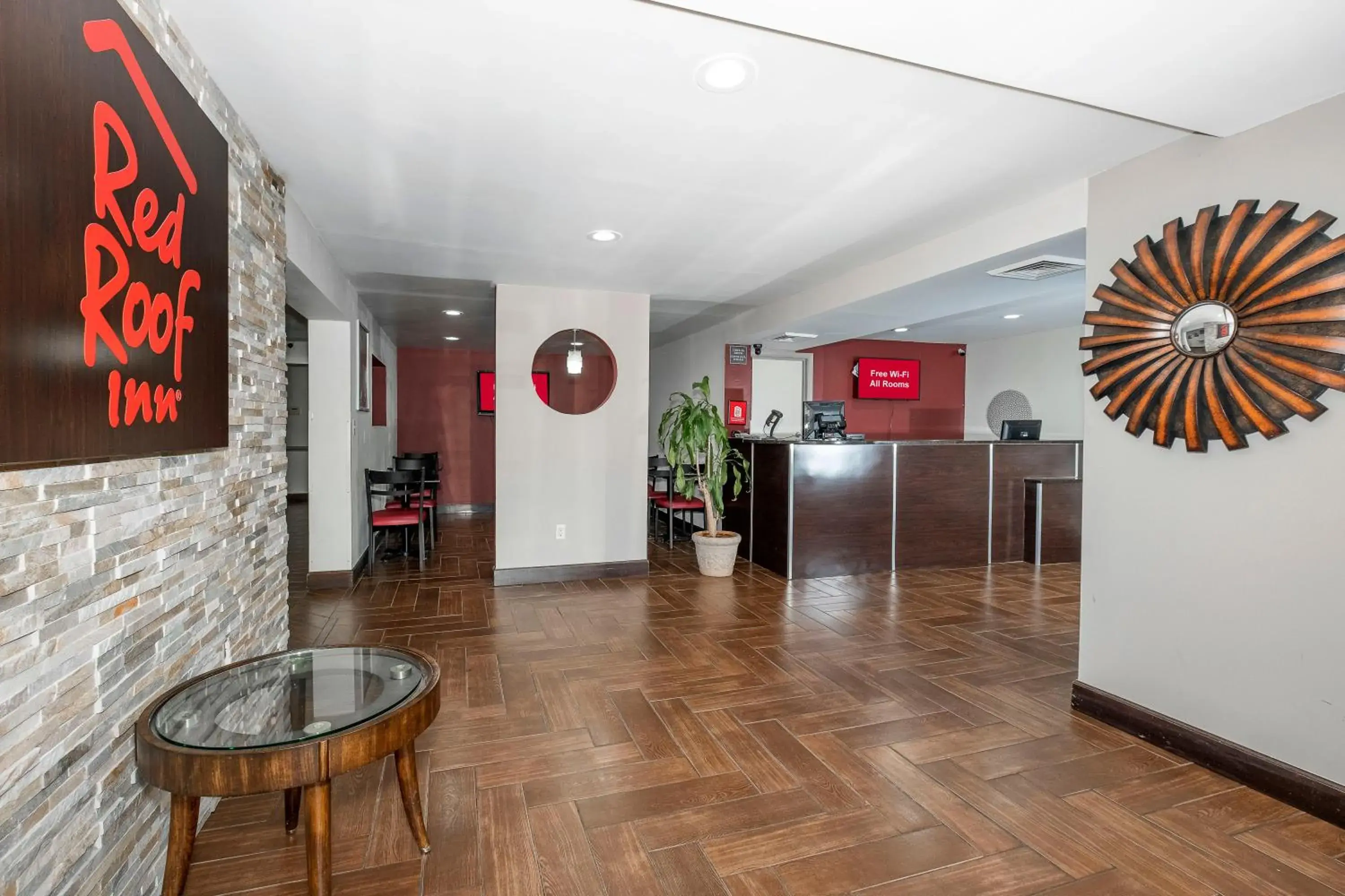 Red Roof Inn Raleigh North-Crabtree Mall-Lenovo Center Red Roof Inn Raleigh North-Crabtree Mall-Lenovo Center