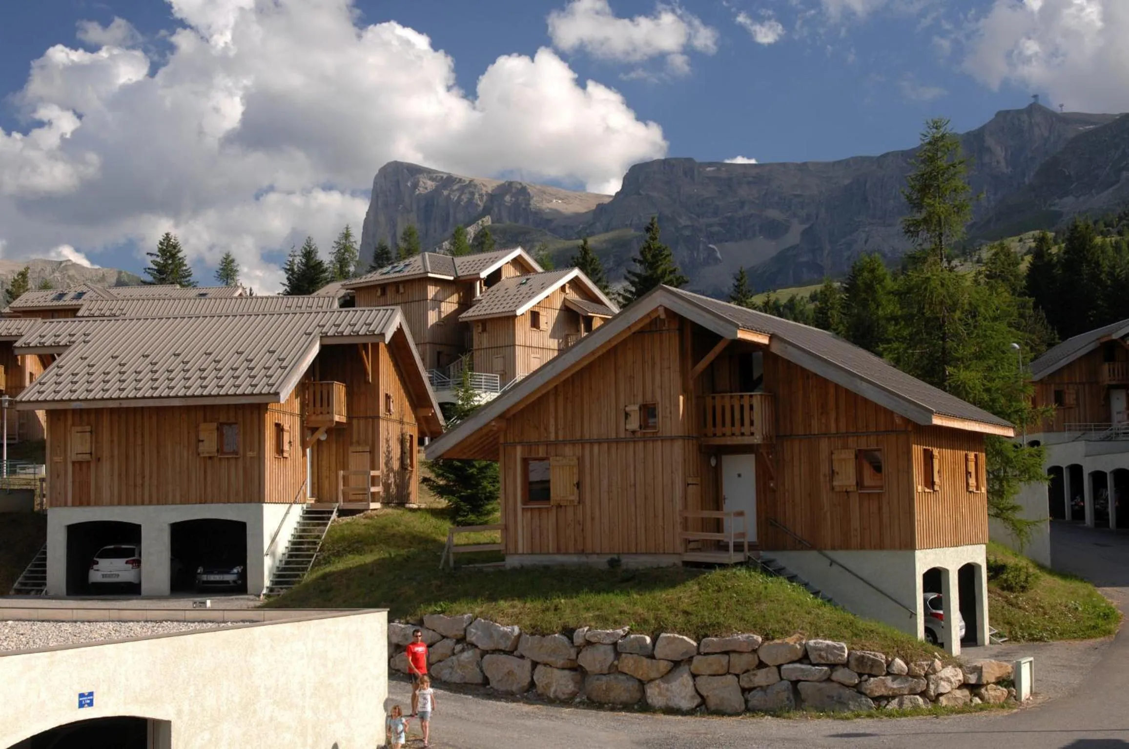 Facade/entrance in Résidence Odalys L'Orée des Pistes