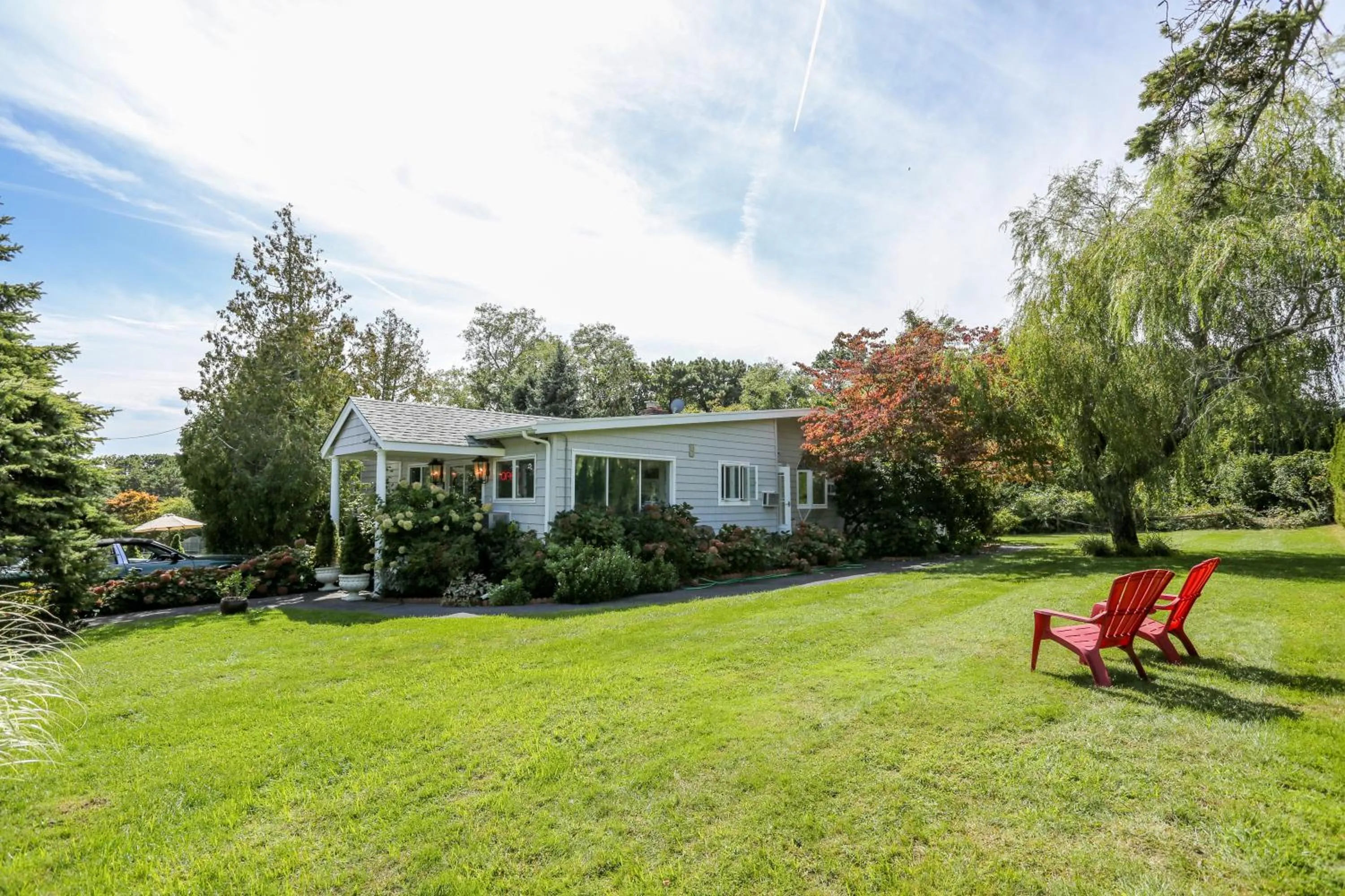 Facade/entrance in Hamlet Inn