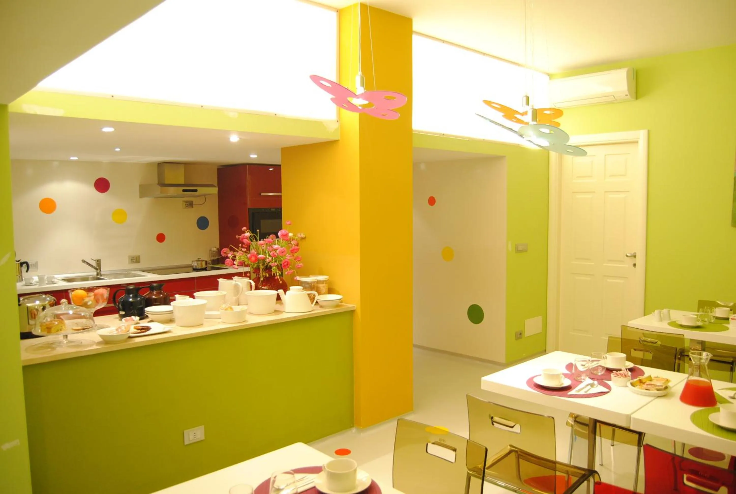 Restaurant/places to eat in Affittacamere Stazione Valmontone