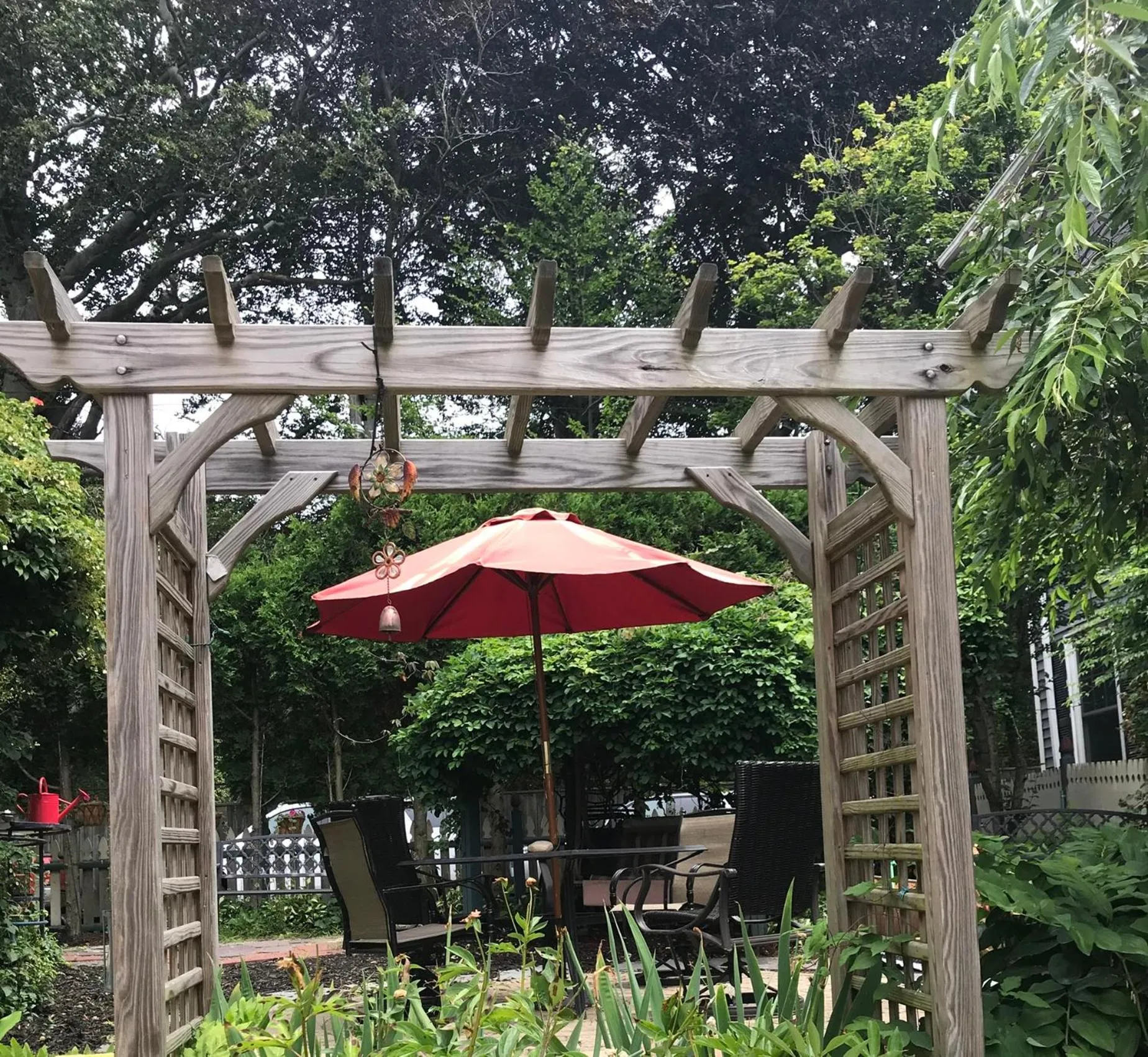 Garden in Artful Lodger