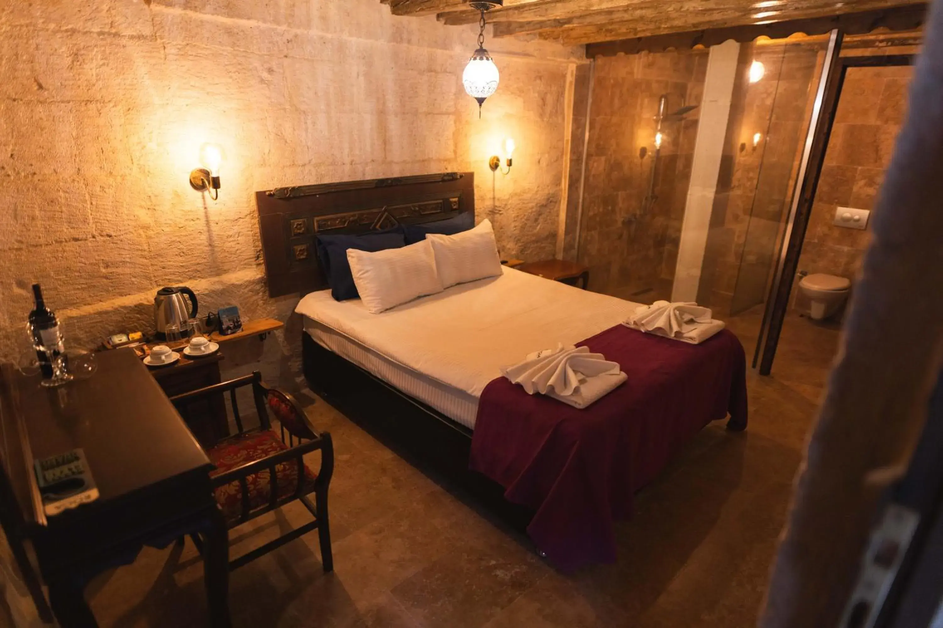 Photo of the whole room, Bed in ROCA CAPPADOCIA Photo of the whole room, Bed in ROCA CAPPADOCIA