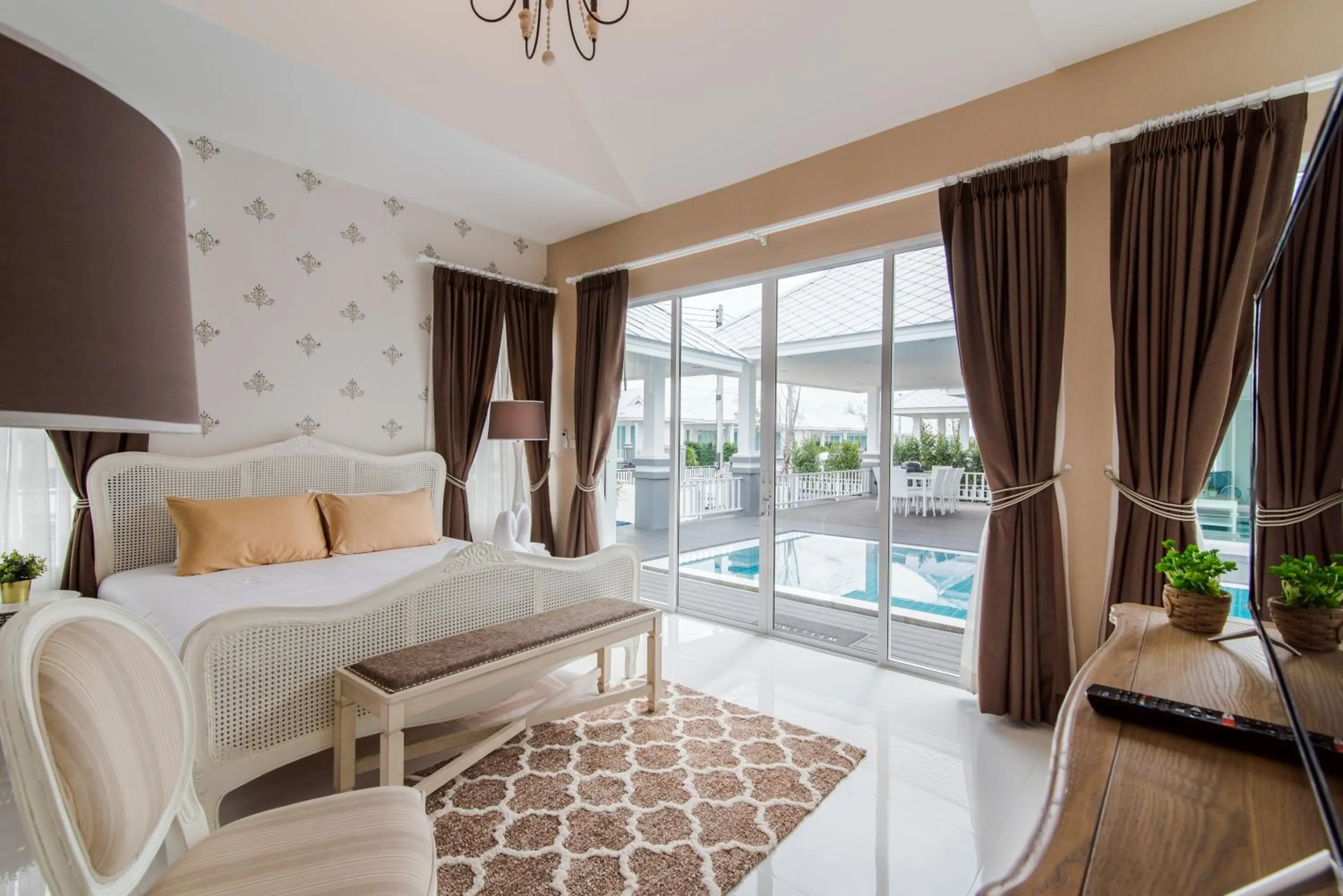 Property building, Pool View in Wan Arun Houses