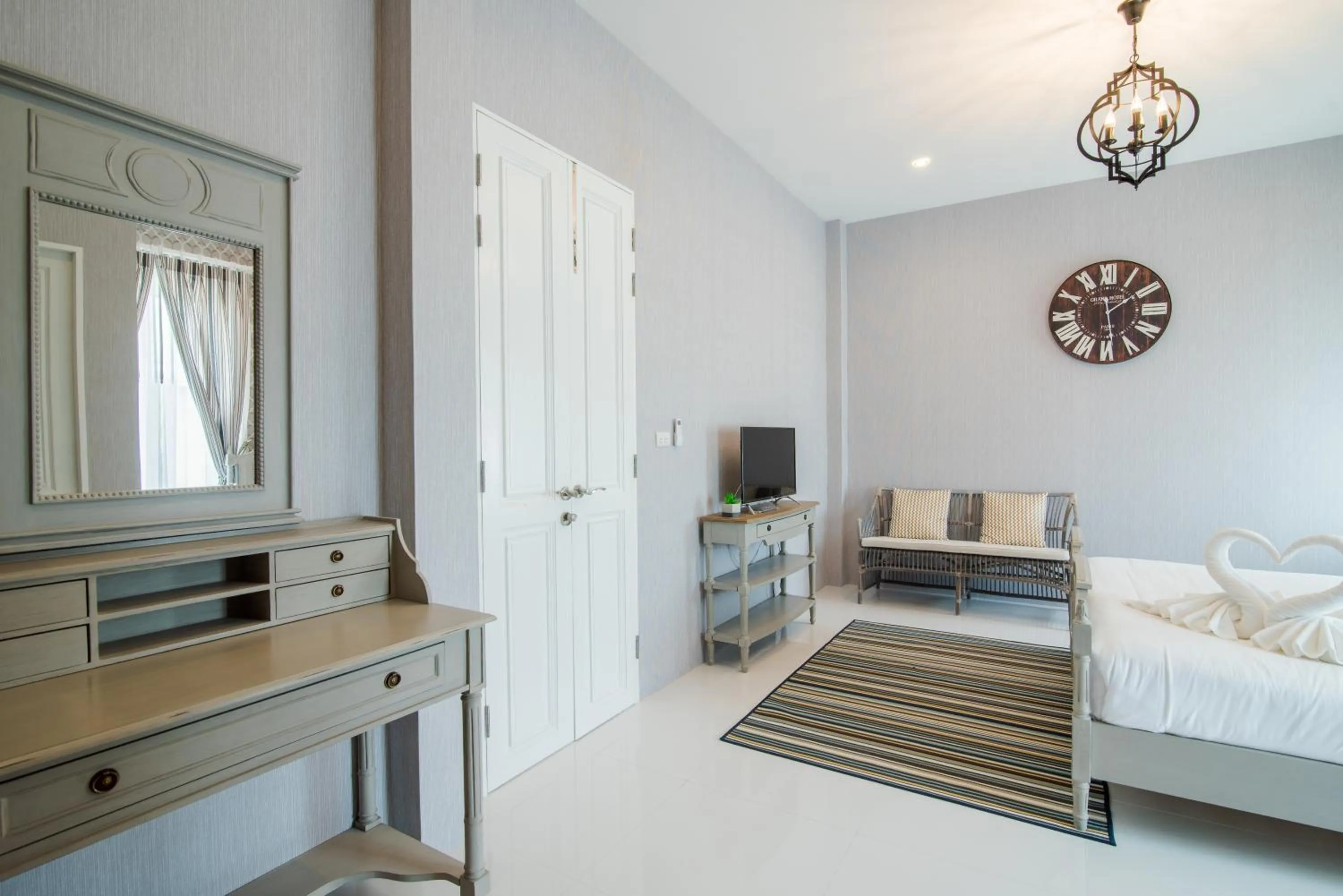 Bedroom, Seating Area in Wan Arun Houses