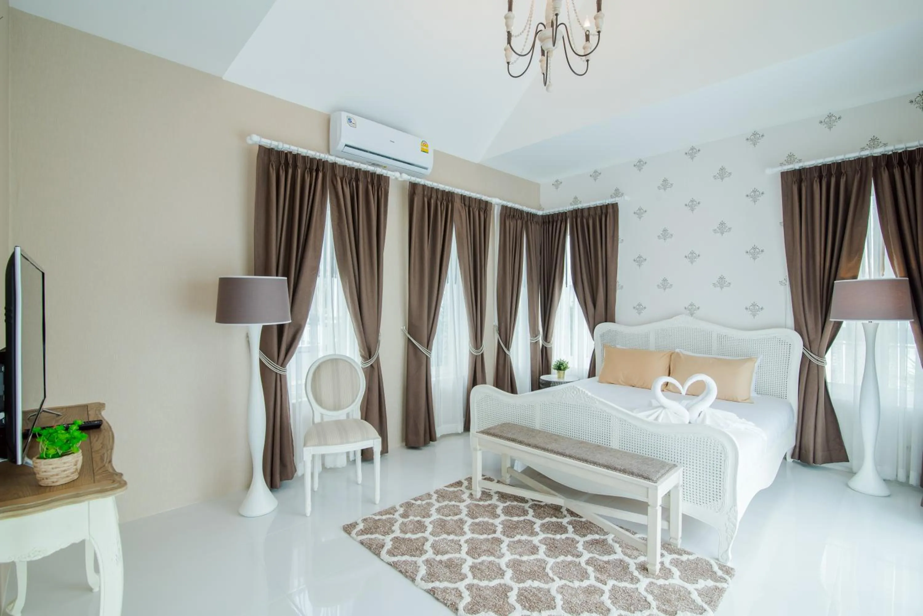 Photo of the whole room in Wan Arun Houses