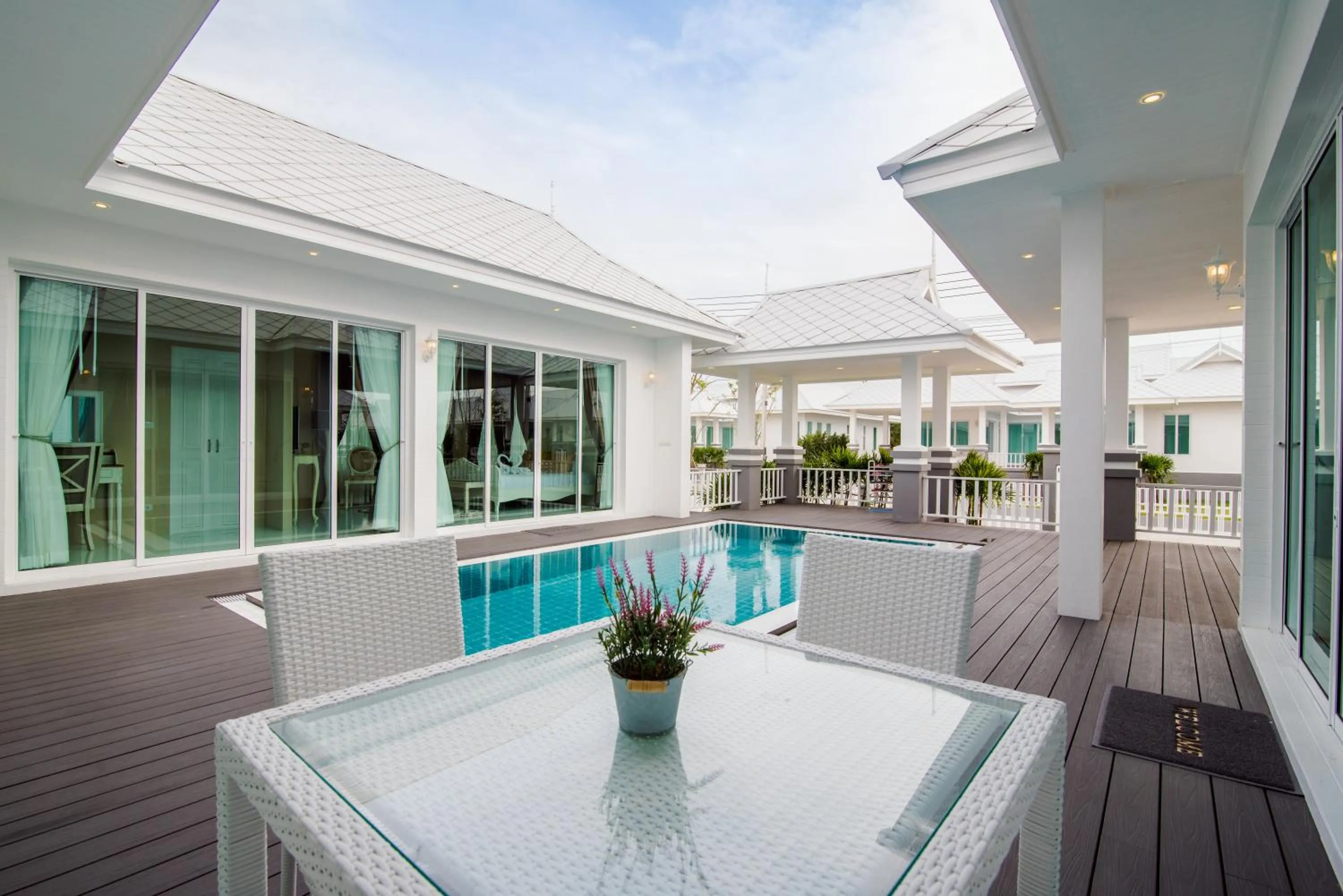 Property building, Swimming Pool in Wan Arun Houses
