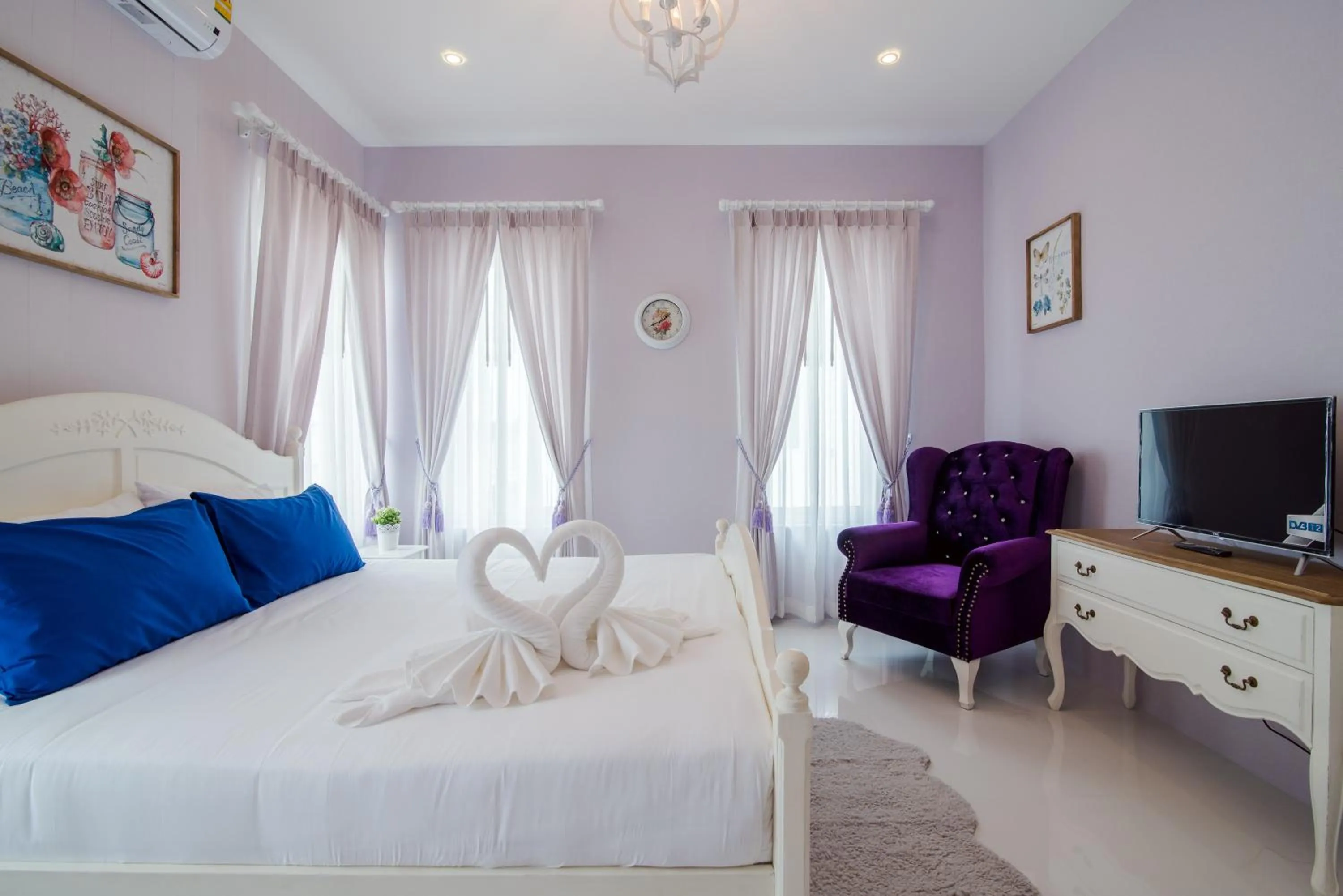 Food and drinks in Wan Arun Houses