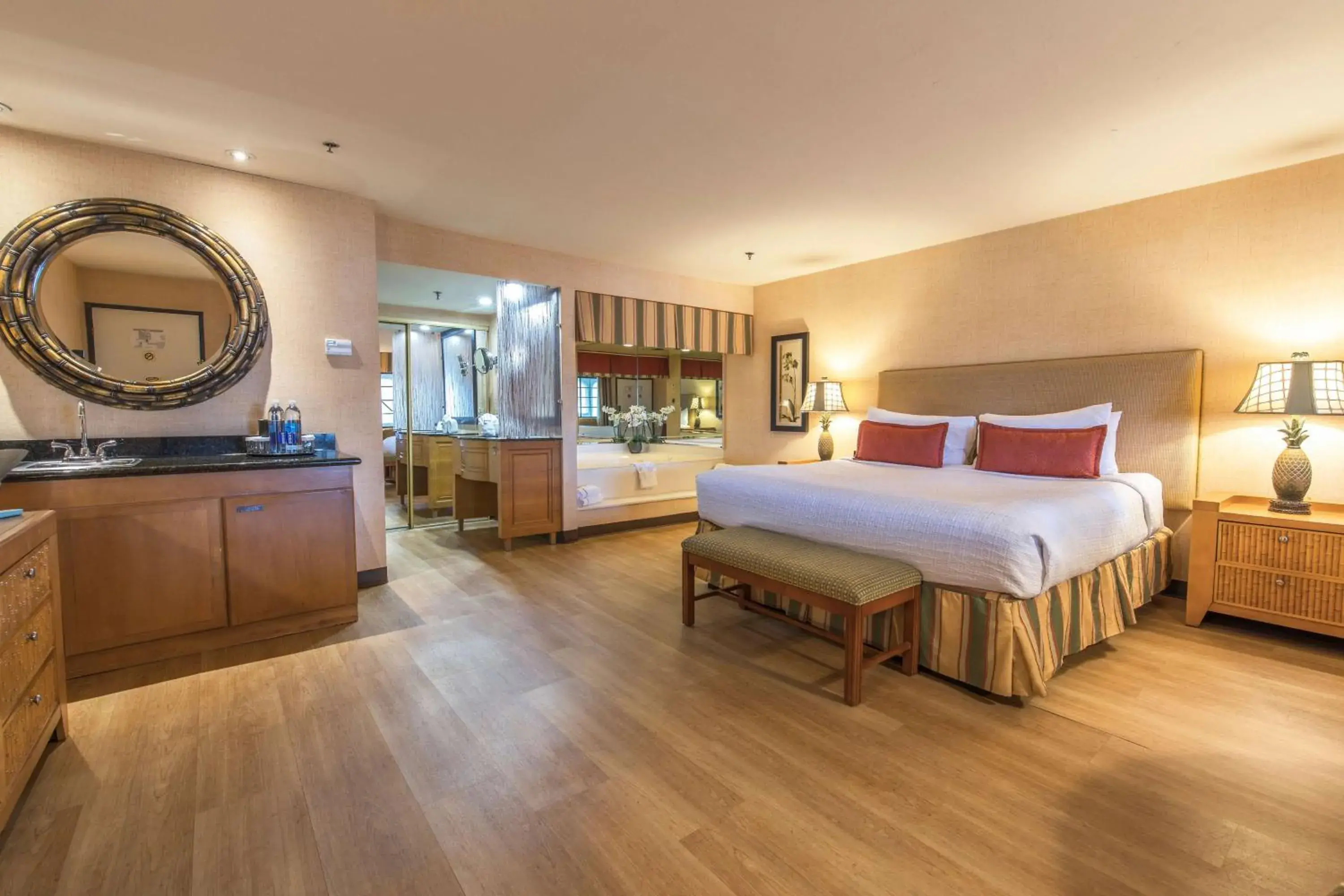 Photo of the whole room, Bed in Best Western Plus Las Brisas Hotel Photo of the whole room, Bed in Best Western Plus Las Brisas Hotel