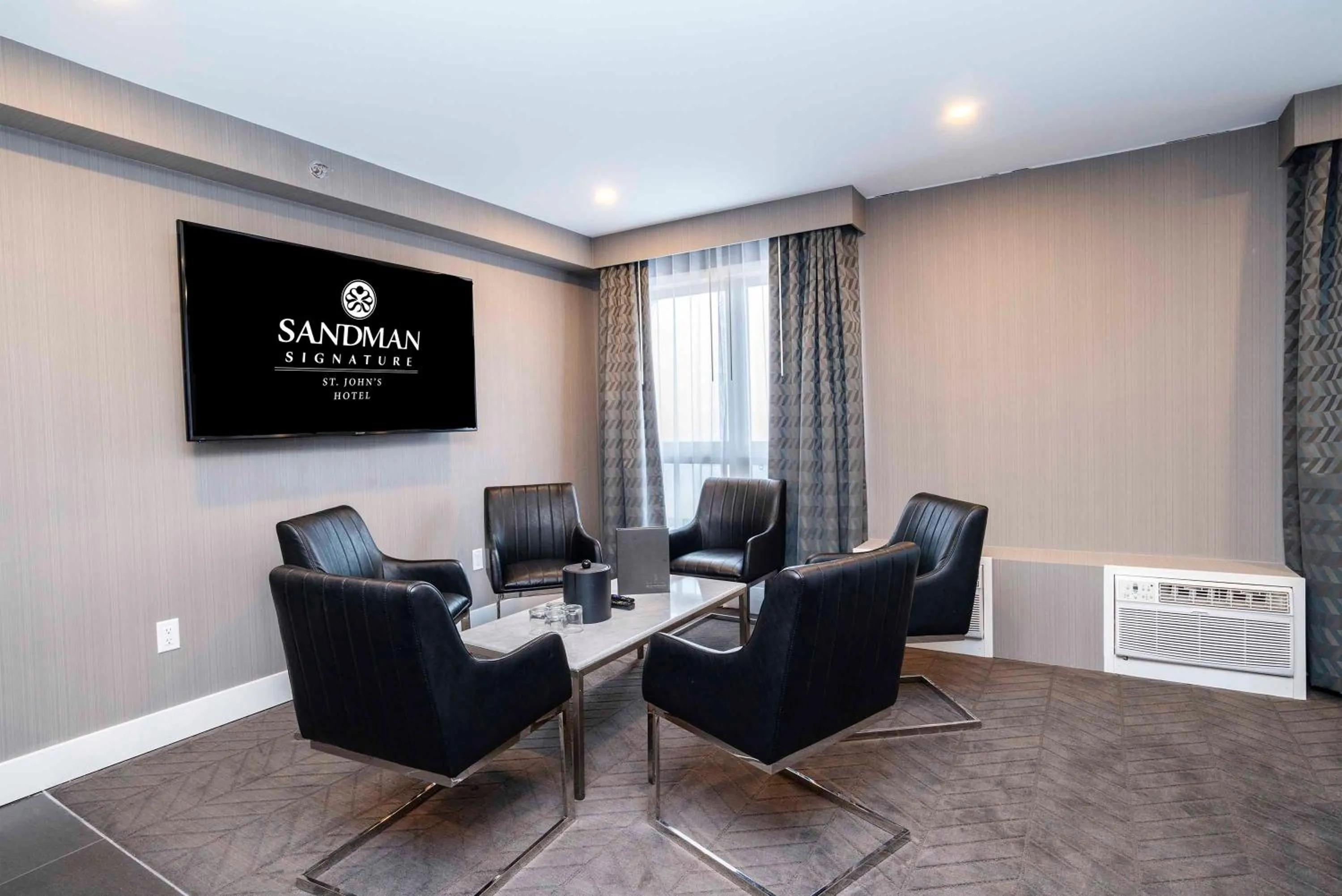 Business facilities in Sandman Signature St. John's Hotel