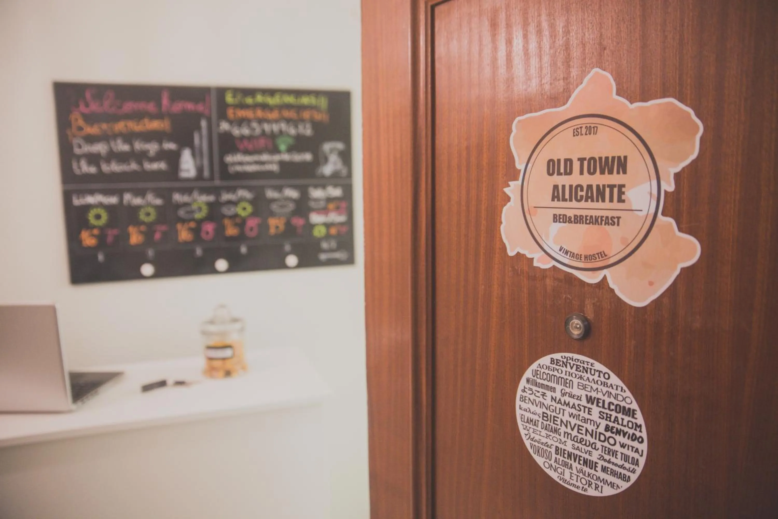 Property logo or sign in Old Town Alicante