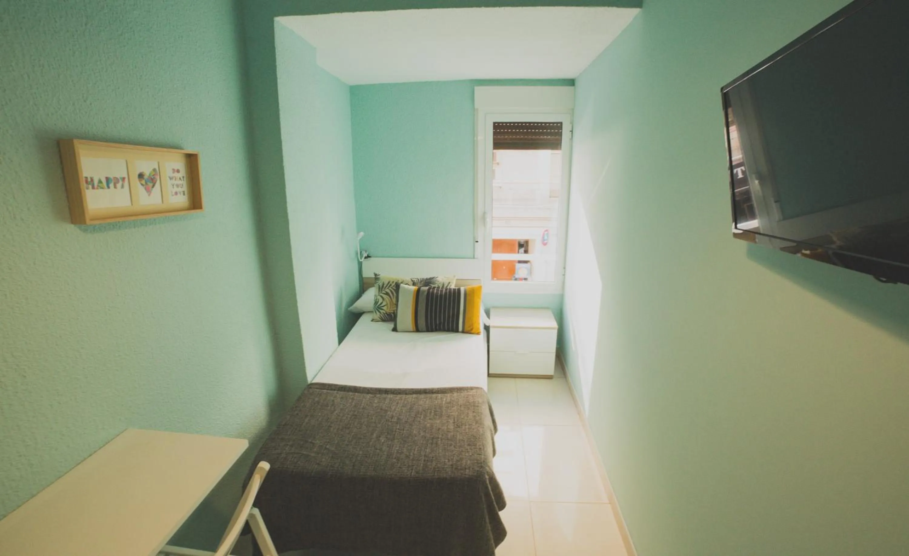 Bed in Old Town Alicante