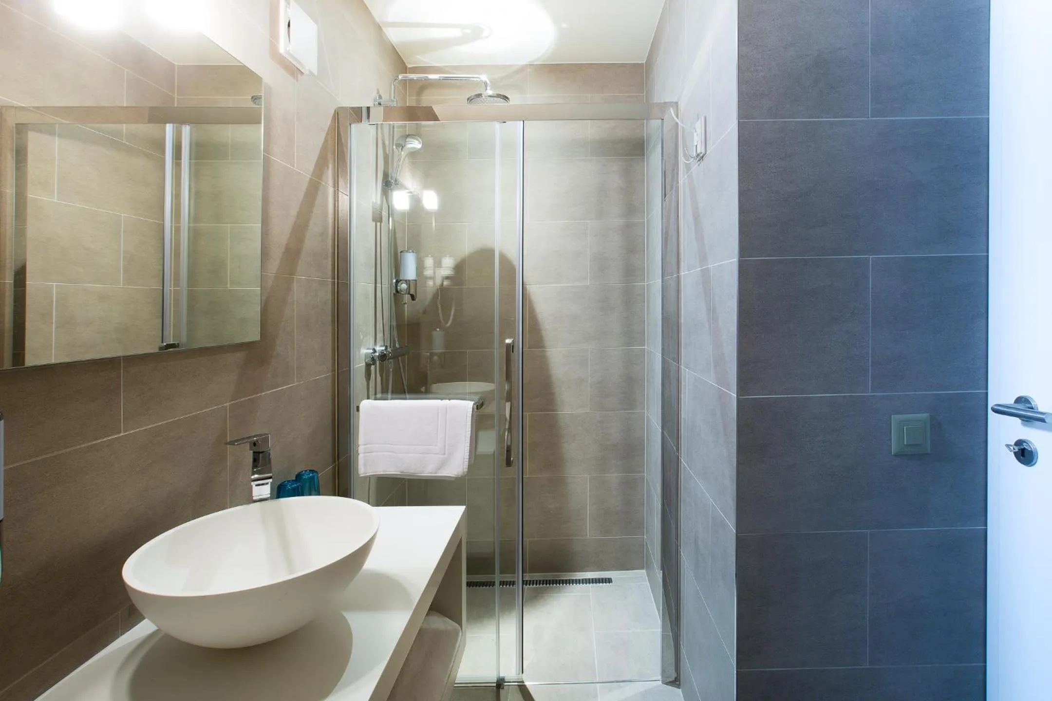 Shower in Auberge des Grands Bois