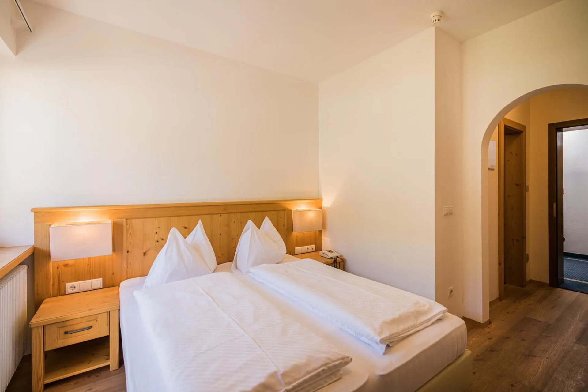 Staff, Bed in Hotel Waldheim