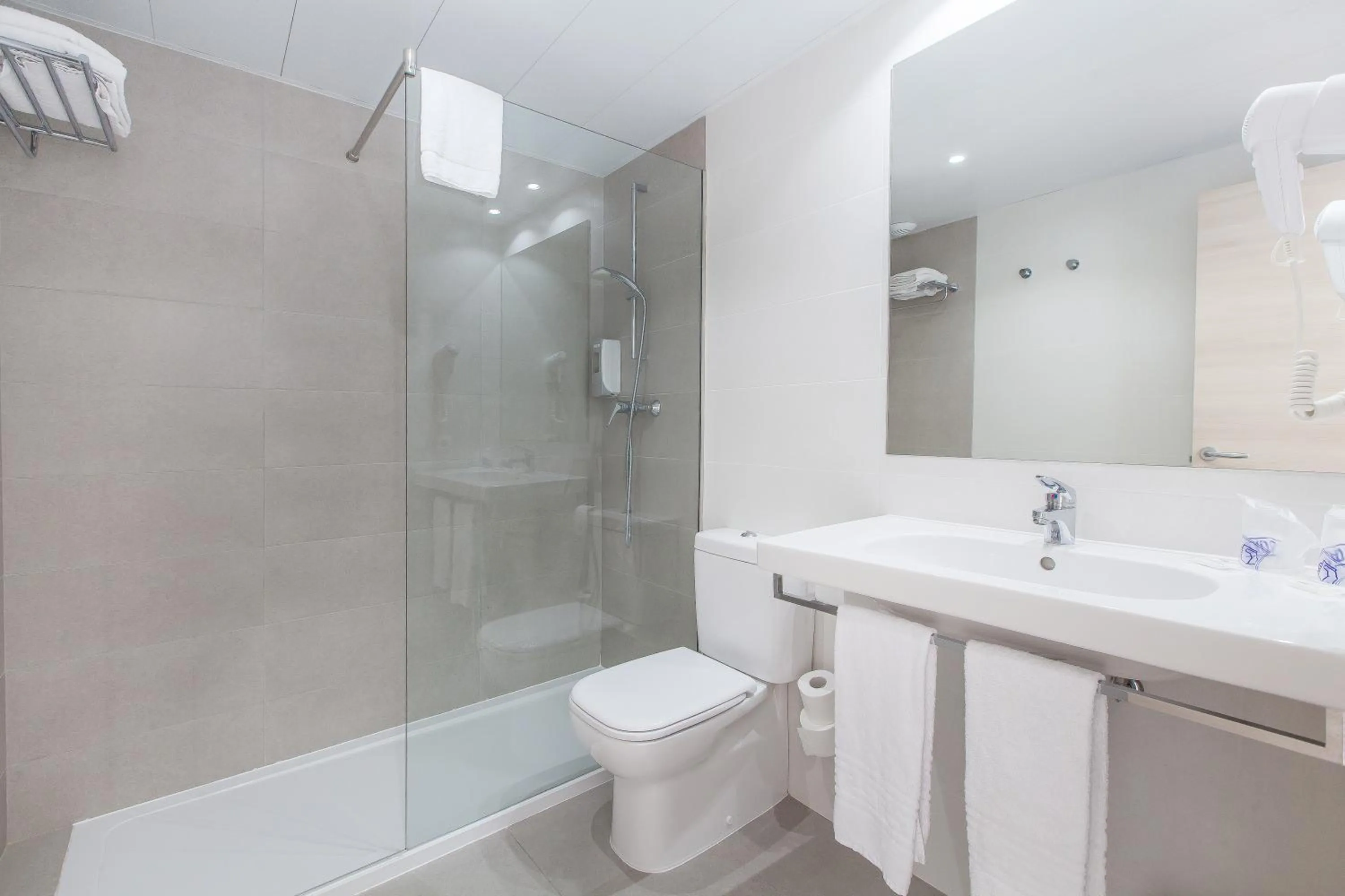 Bathroom in Hotel Gracia