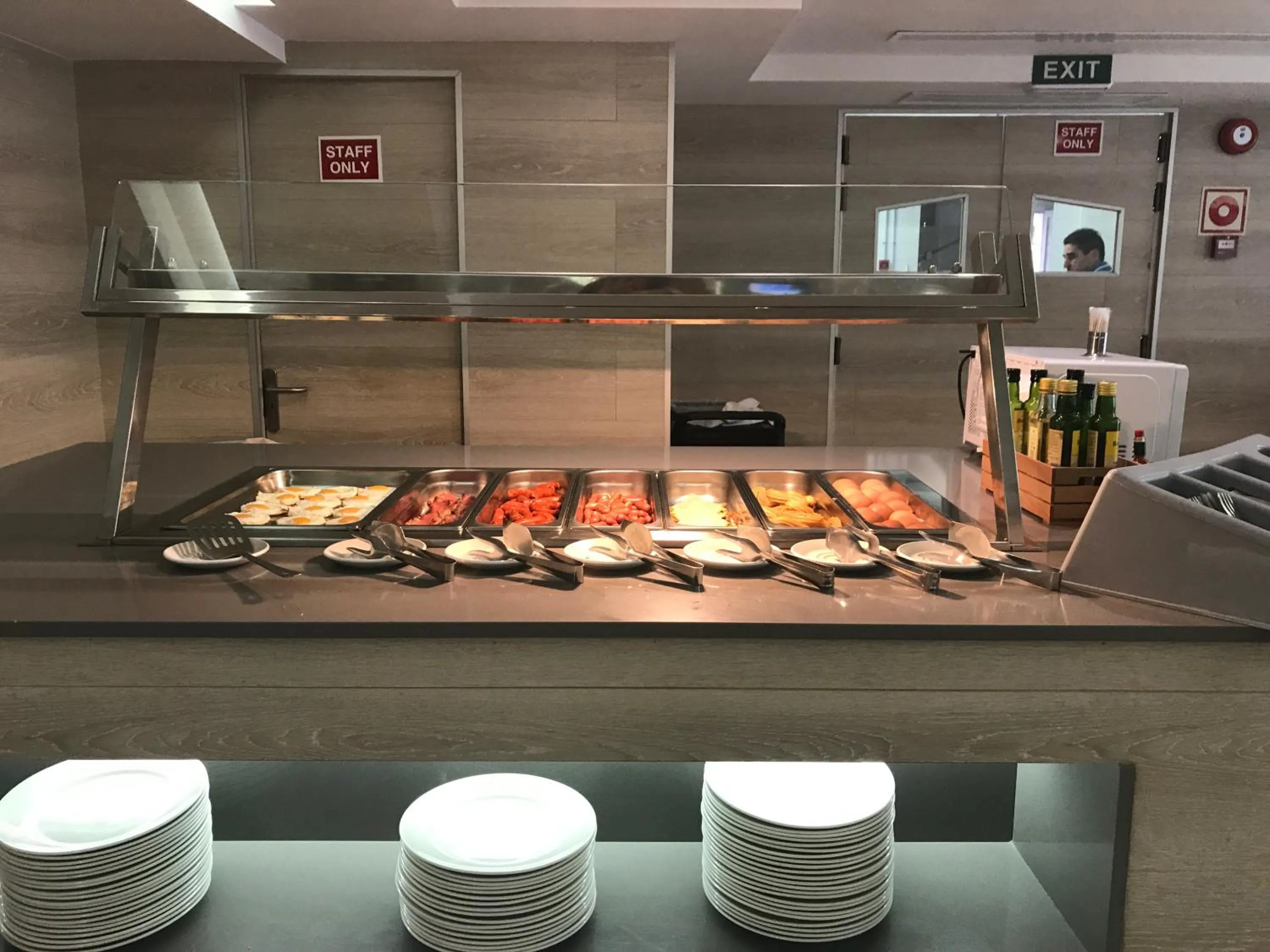 Buffet breakfast in Hotel Gracia