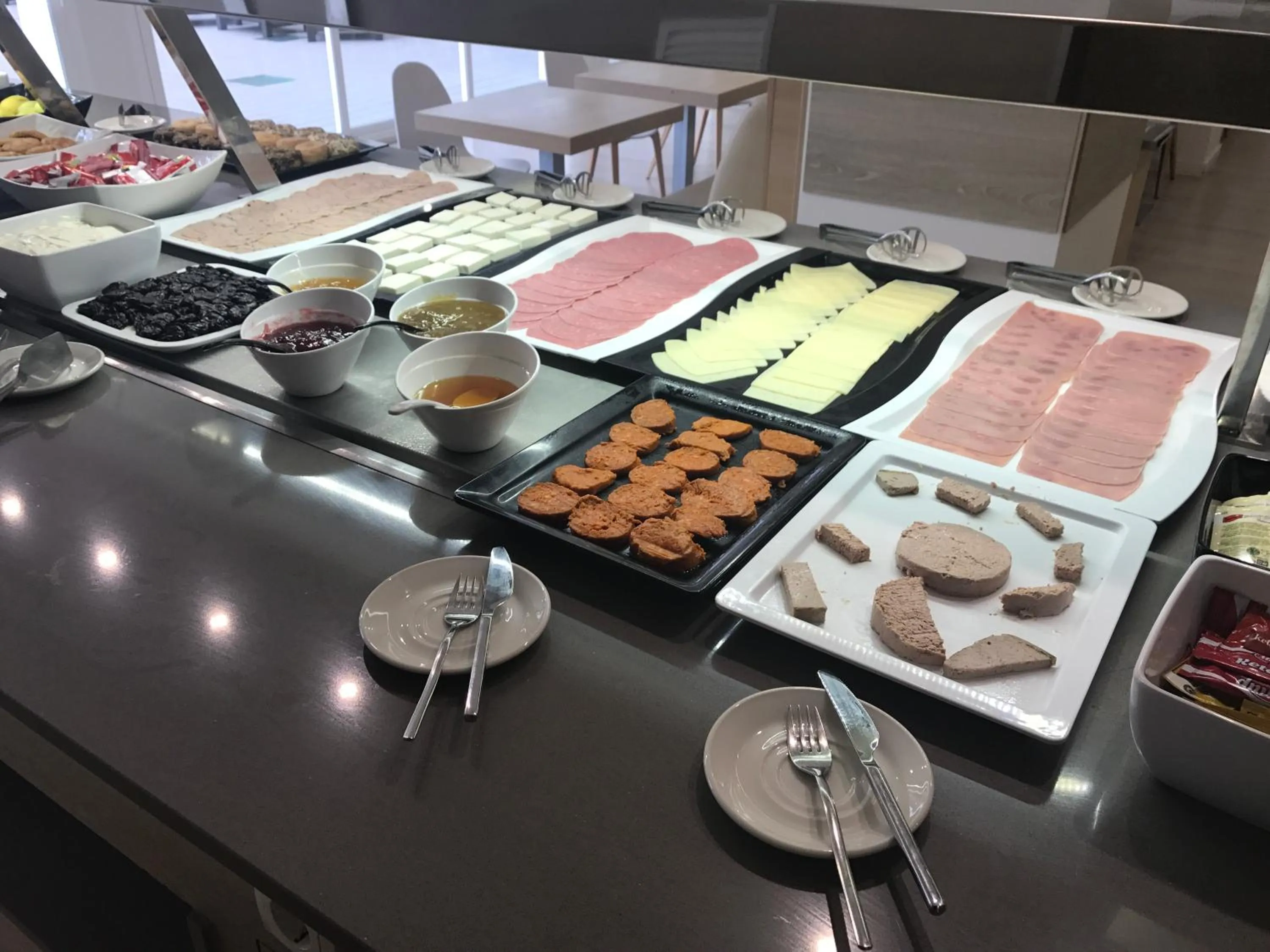 Buffet breakfast in Hotel Gracia