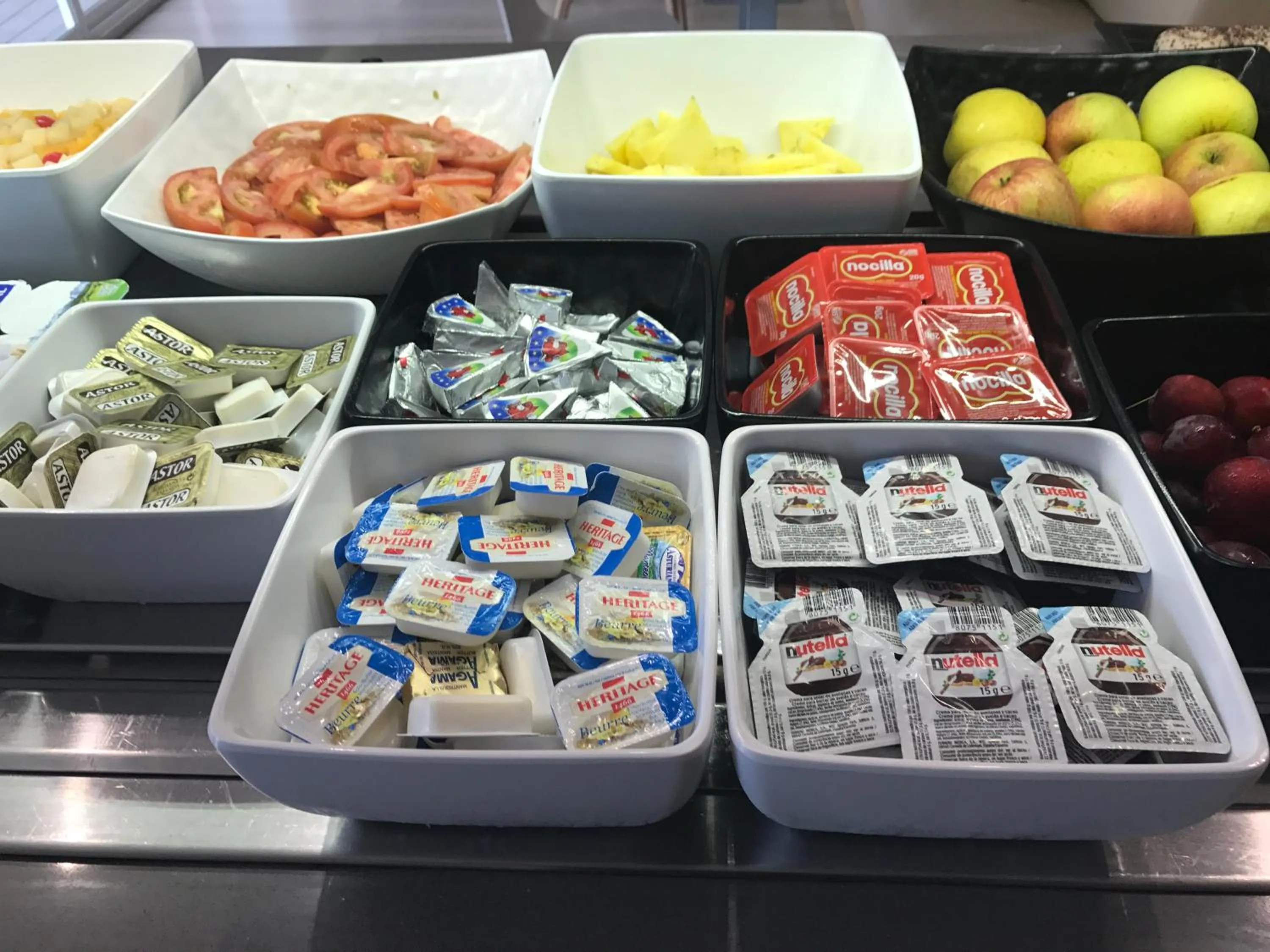 Buffet breakfast in Hotel Gracia