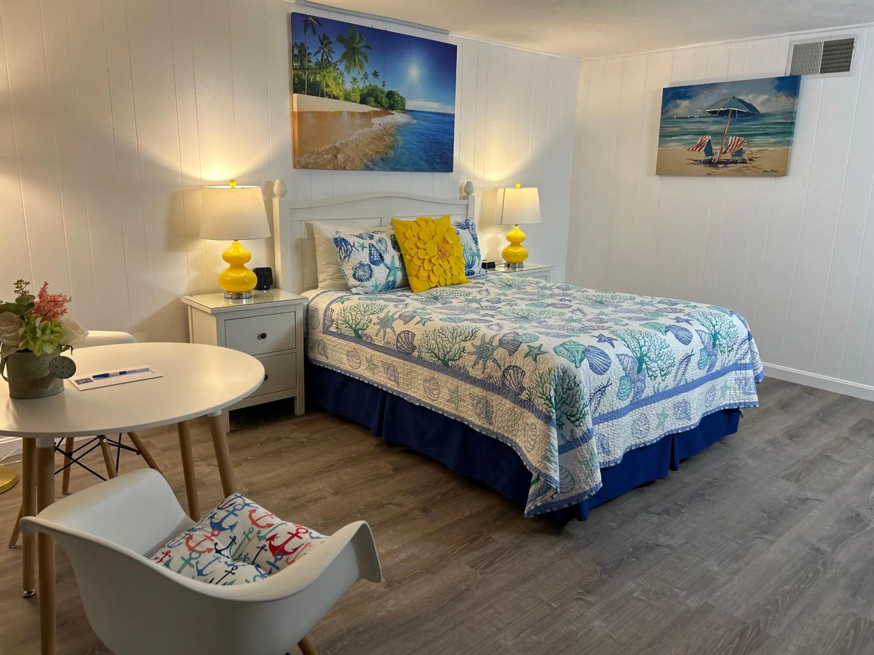 Bedroom, Bed in Mariner Motel