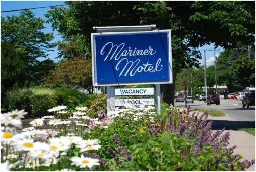 Day in Mariner Motel