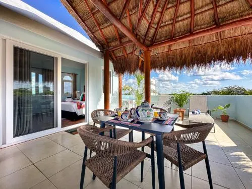 Casa Sonoma - Charming Condos Minutes from Beach & Reef