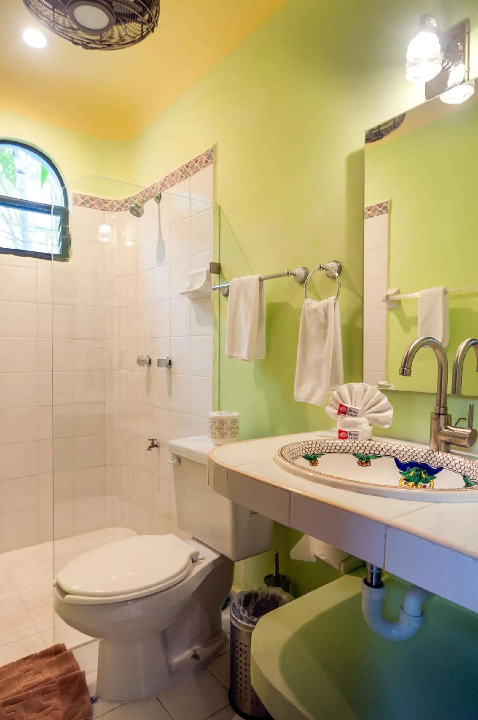 Bathroom in Casa Sonoma - Charming Condos Minutes from Beach & Reef