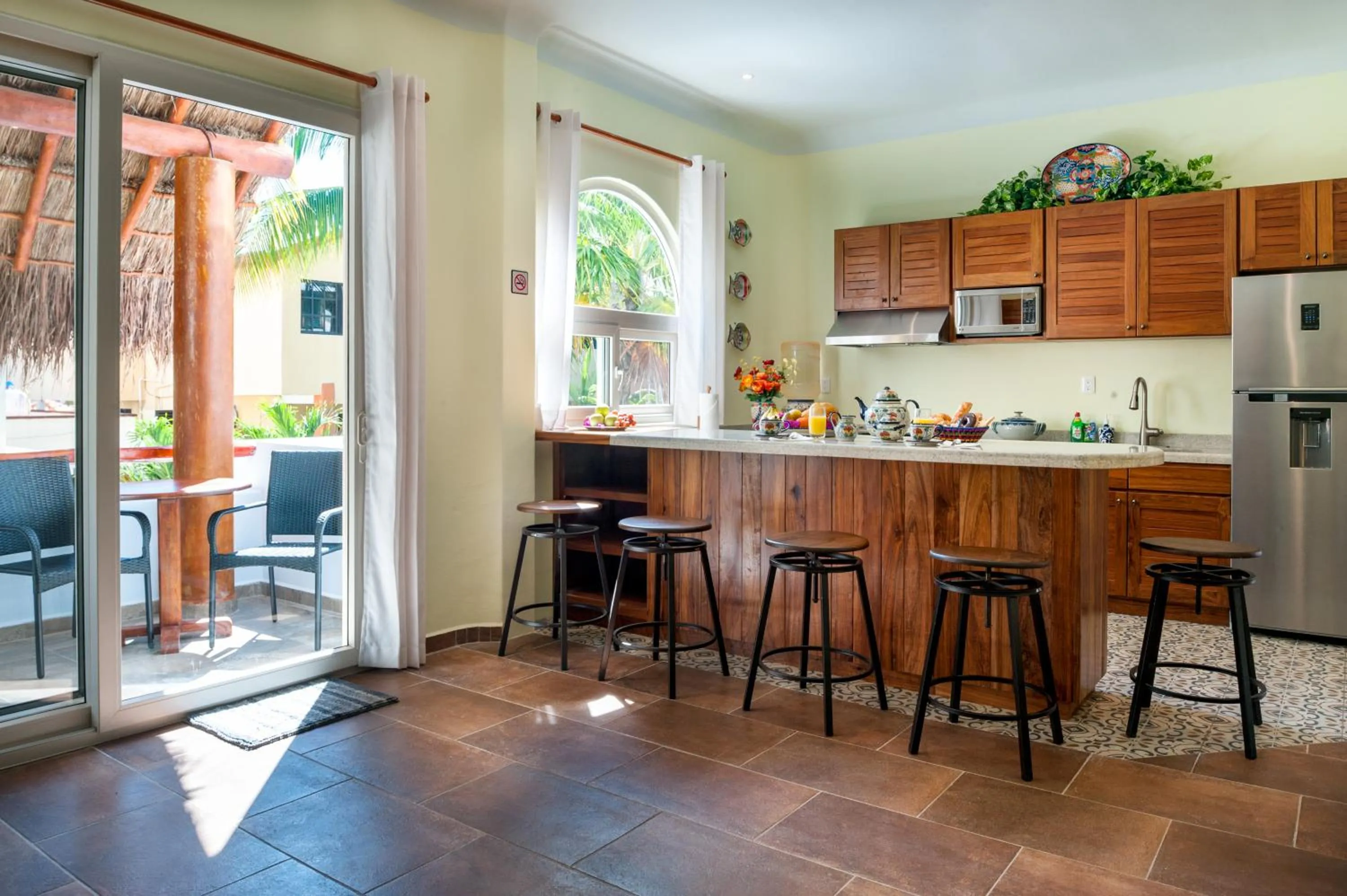 Kitchen or kitchenette in Casa Sonoma - Charming Condos Minutes from Beach & Reef