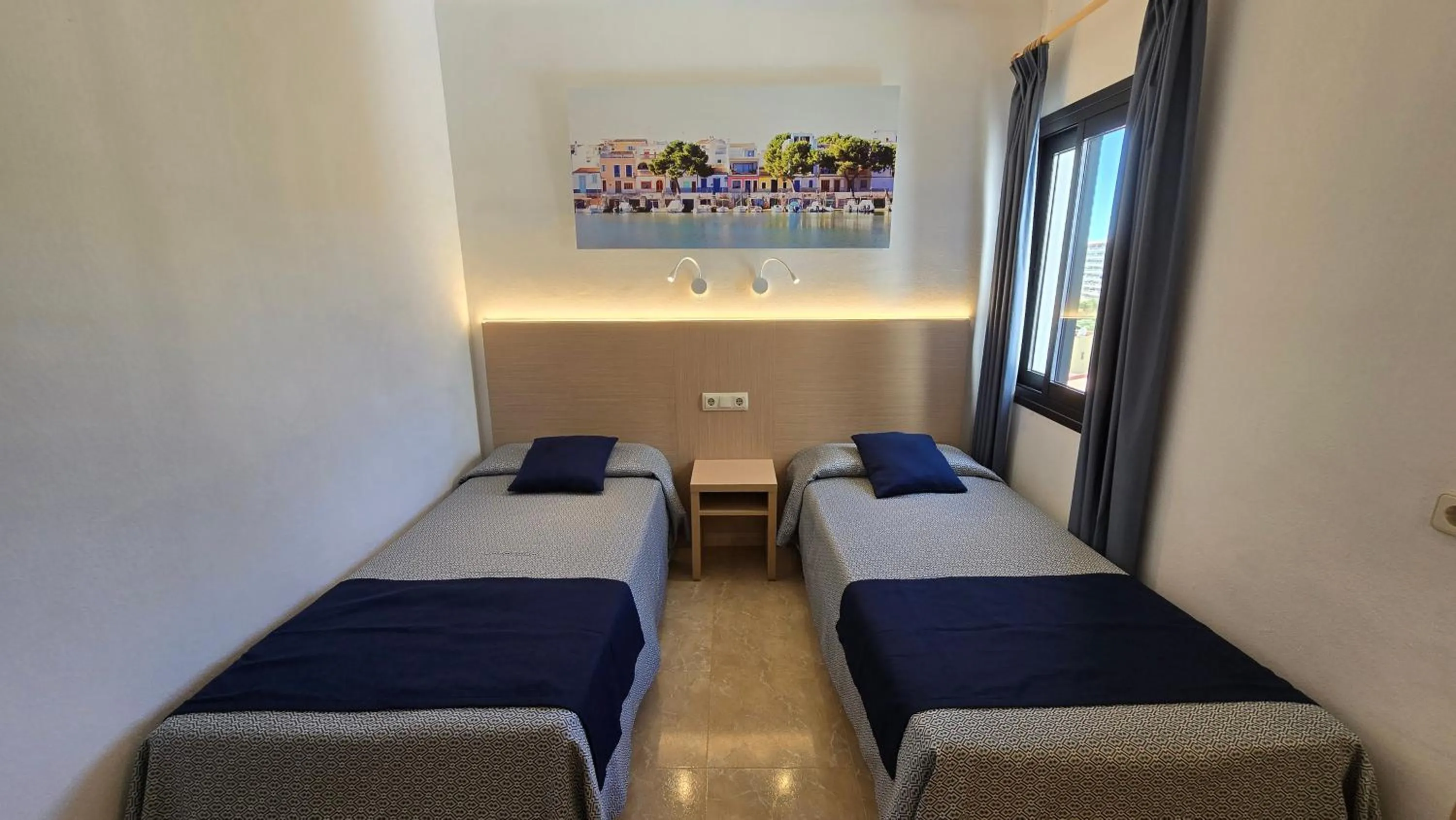 Bed in Marina Palmanova Apartamentos