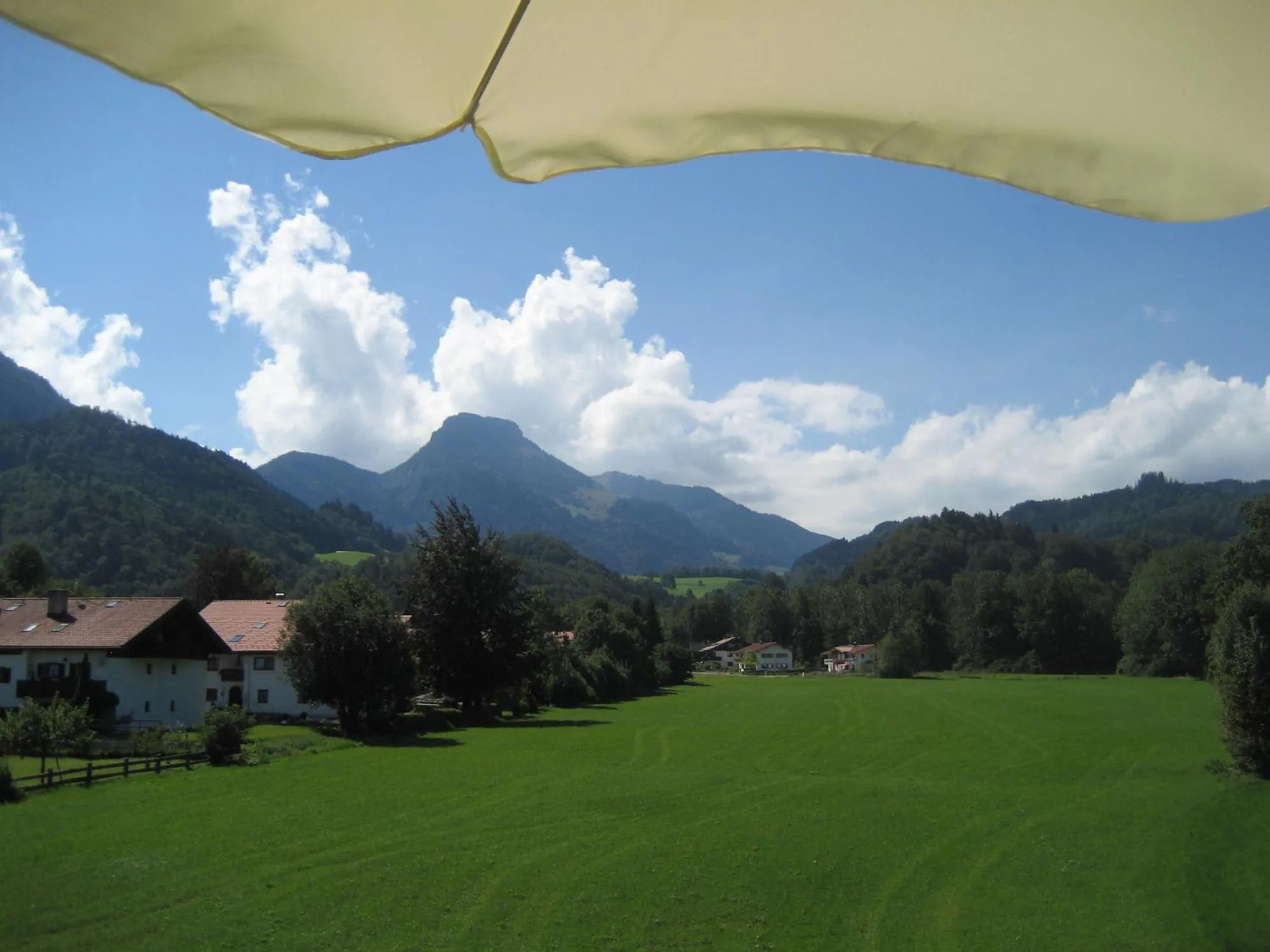Wellness Ferienwohnung mit Hallenbad und Sauna