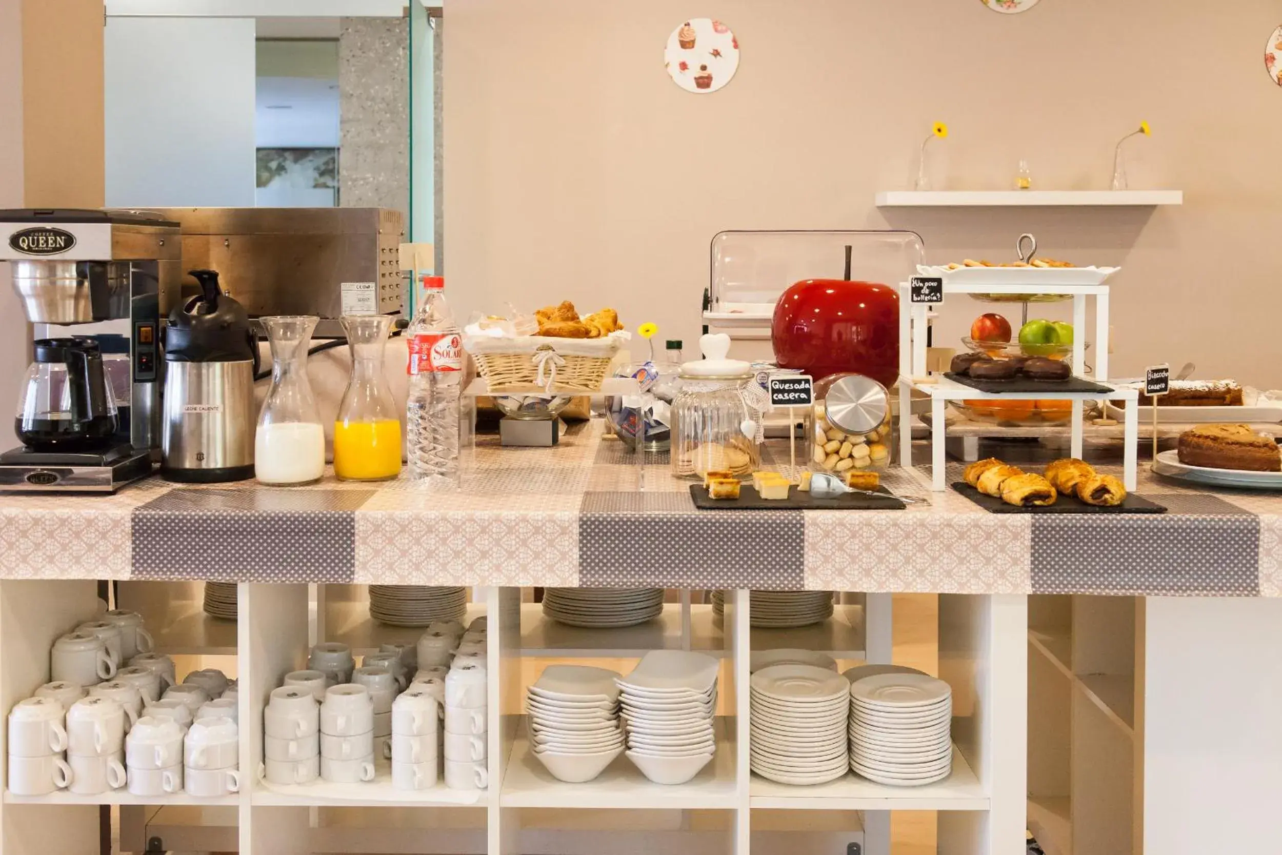 Food and drinks in Hotel Miera Food and drinks in Hotel Miera