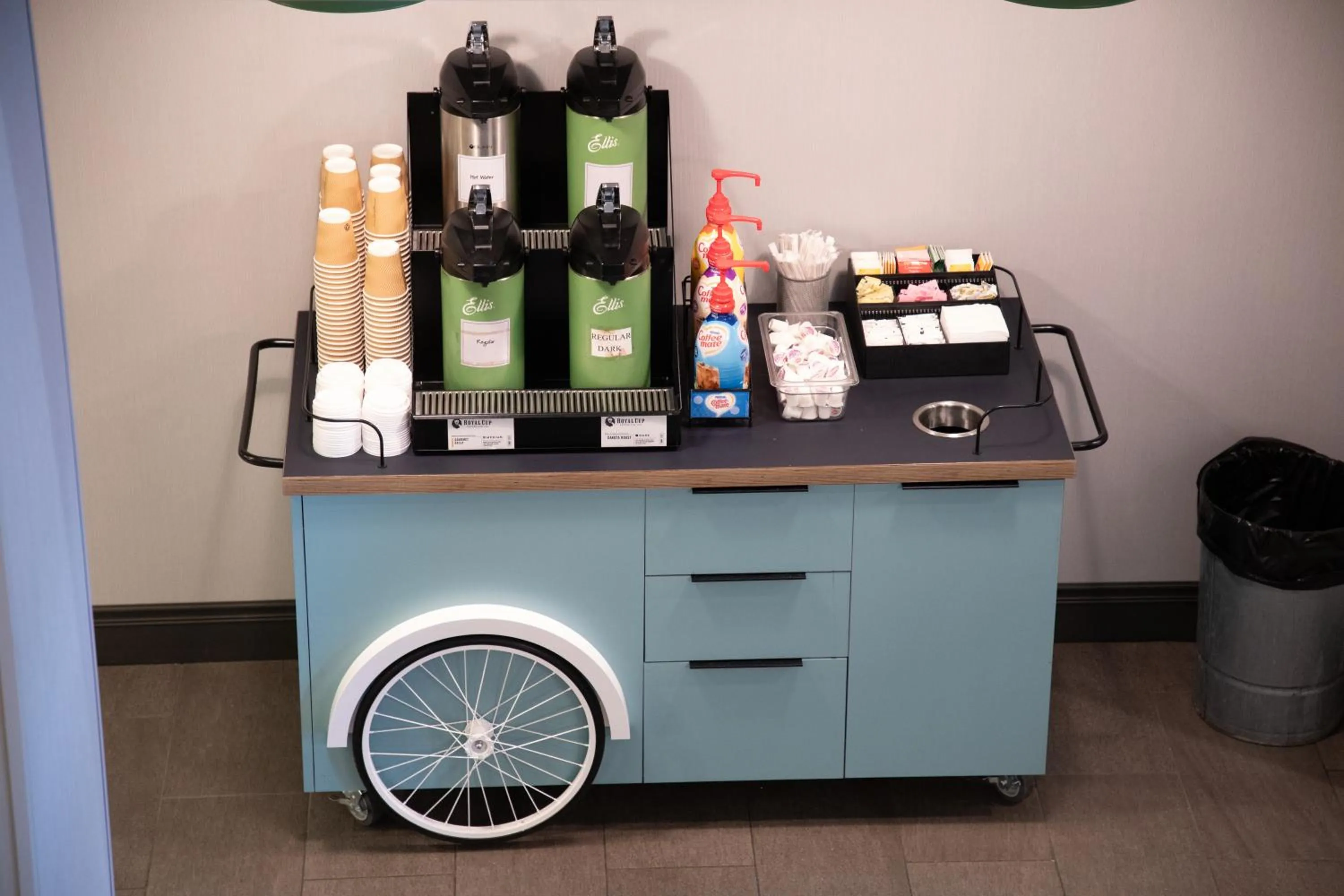 Coffee/tea facilities in Spark by Hilton Mechanicsburg