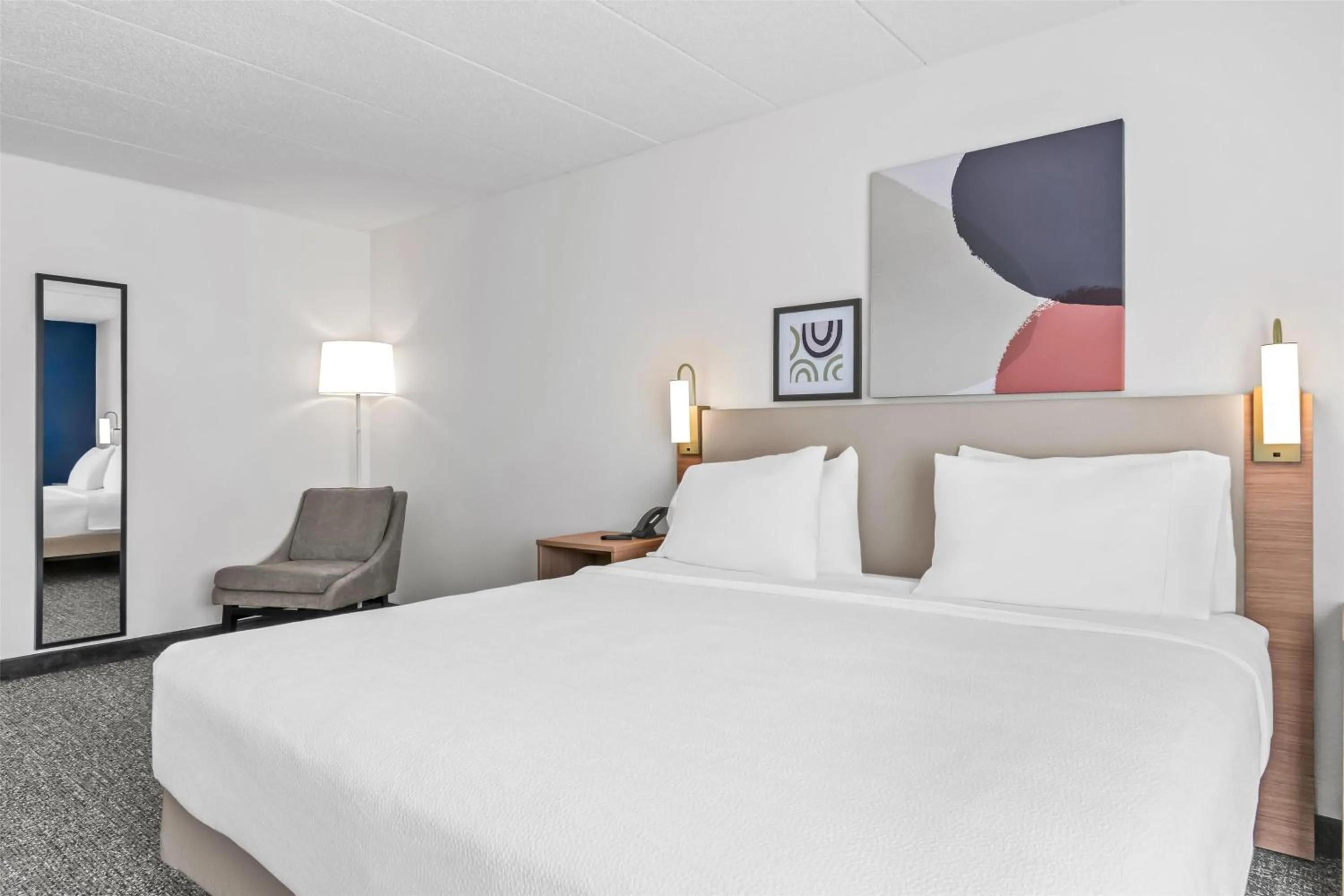 Bed in Spark by Hilton Mechanicsburg