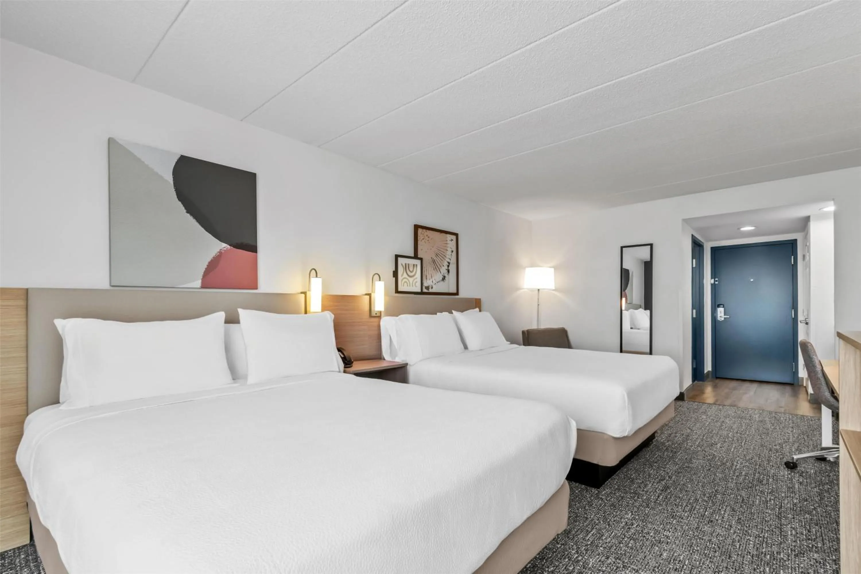 Bed in Spark by Hilton Mechanicsburg