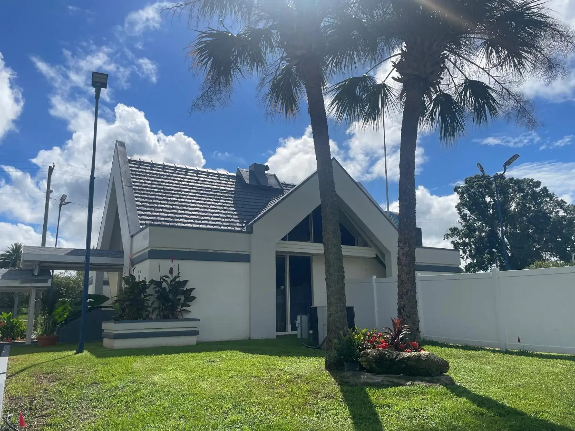 Property building in Days Inn by Wyndham Ocala North Property building in Days Inn by Wyndham Ocala North