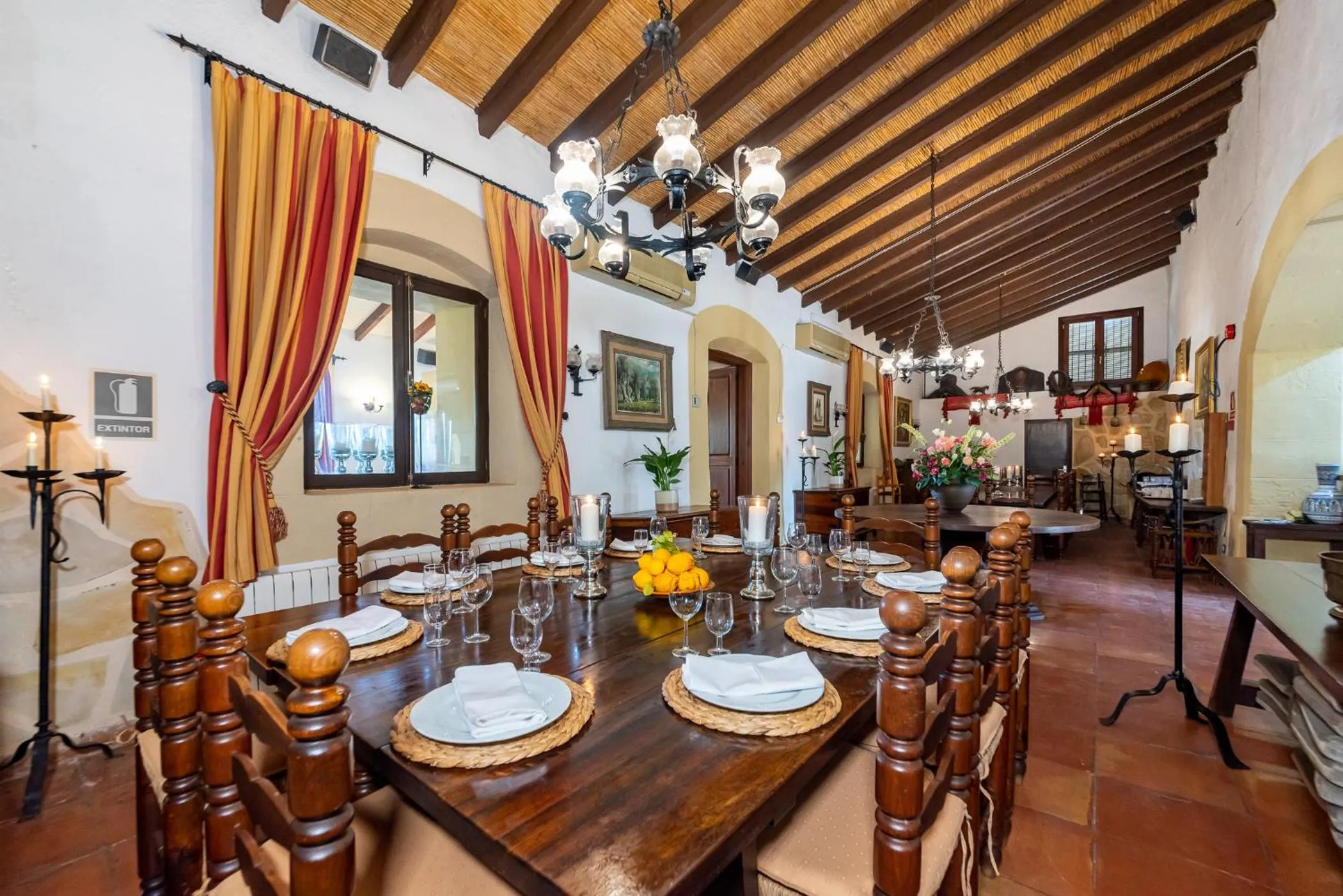 Dining area in Finca Hotel Rural Predio Son Serra