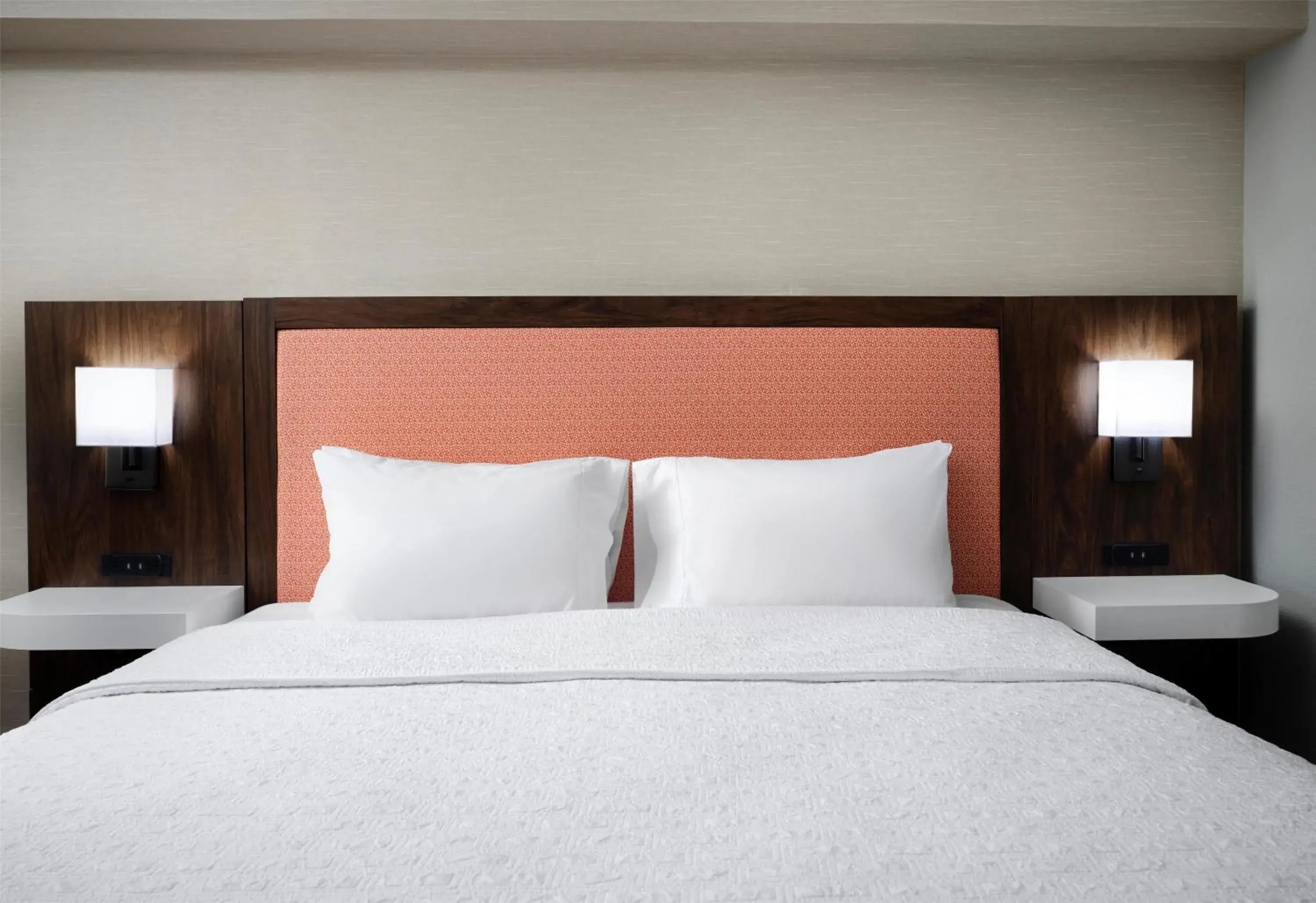 Bed in Hampton Inn Meridian Bed in Hampton Inn Meridian