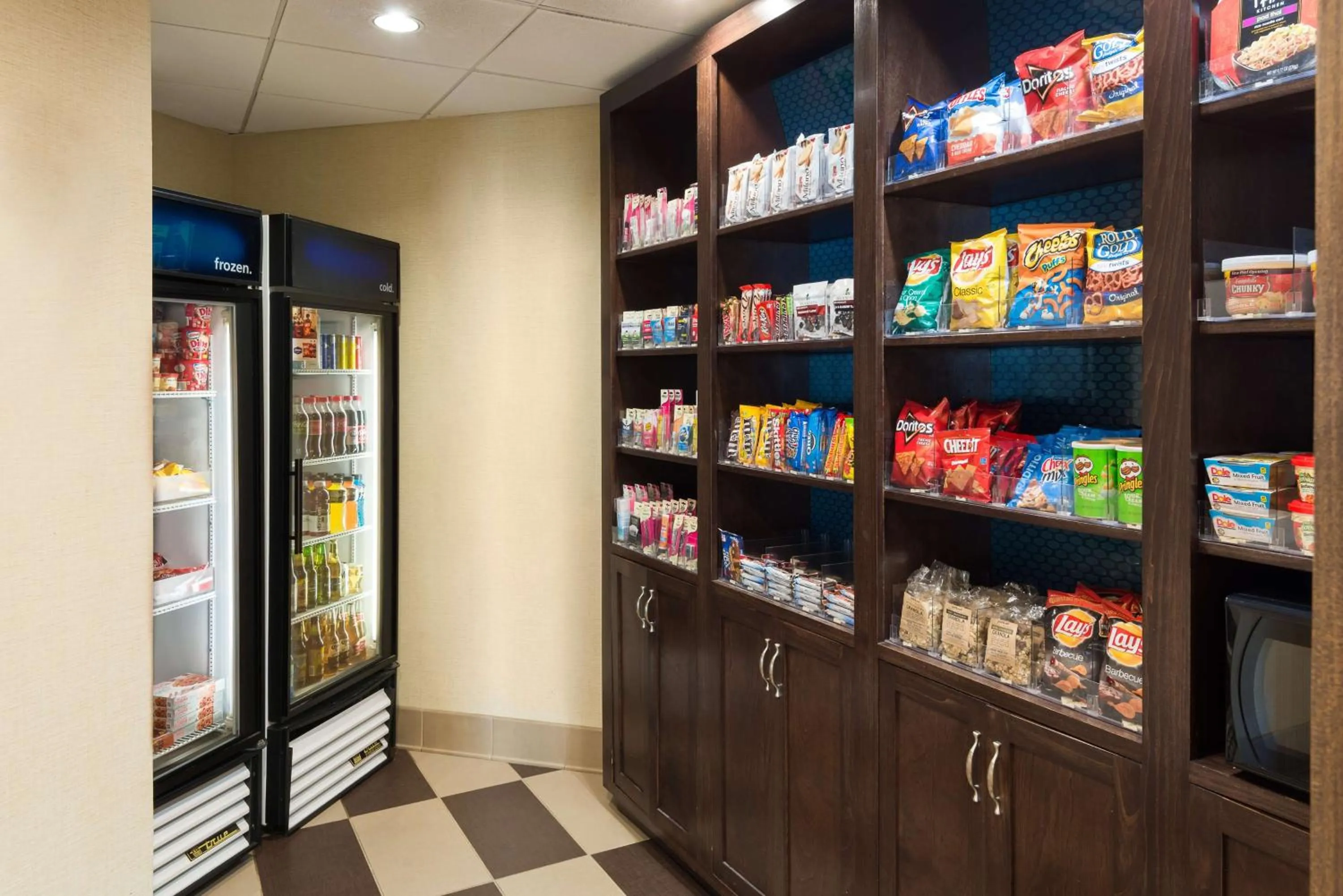 Restaurant/places to eat in Hampton Inn White Plains/Tarrytown