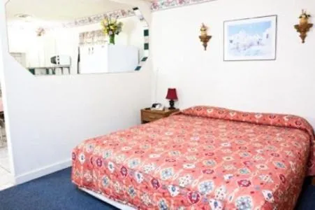 King Suite - Non-Smoking in Havasu Inn & Suites