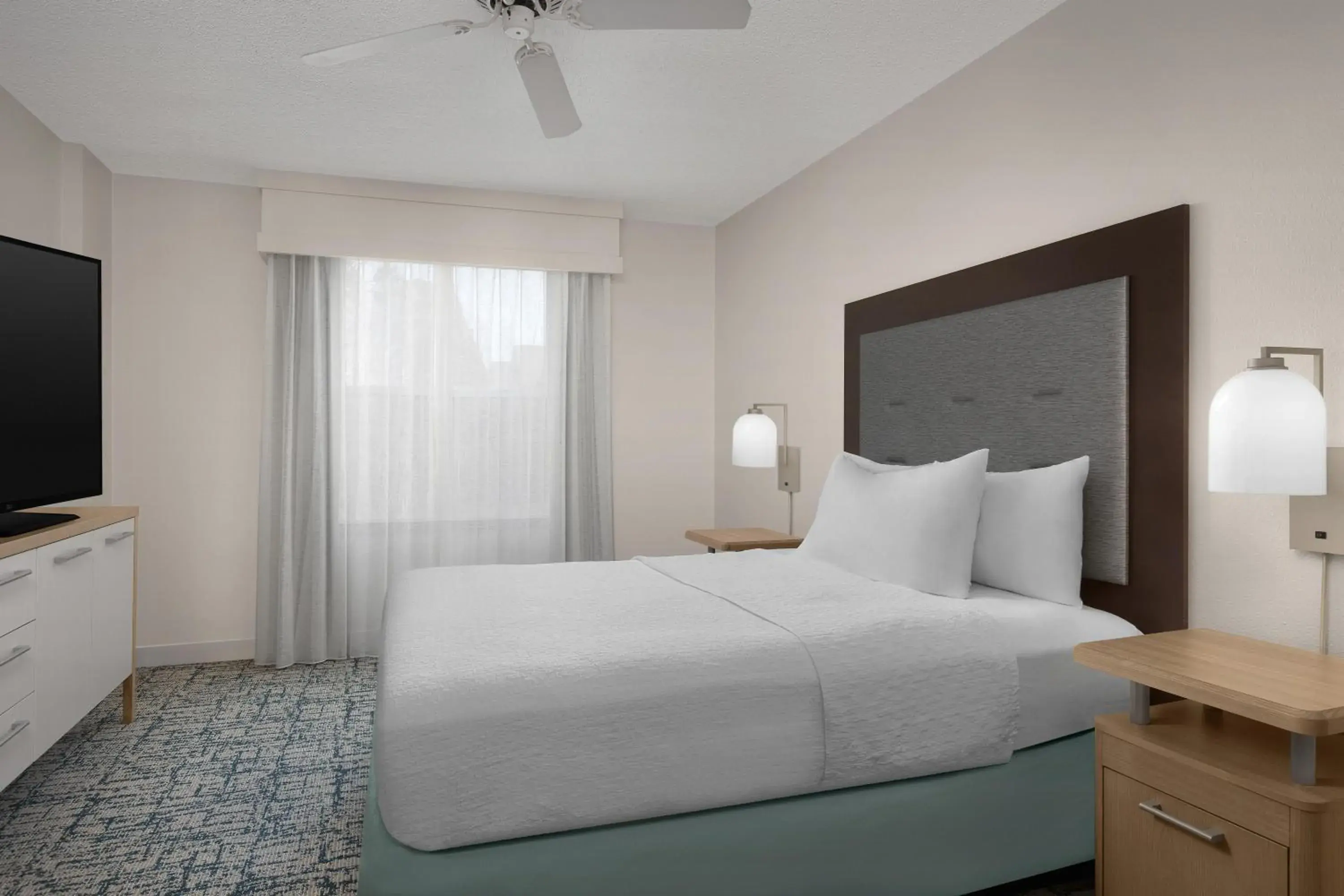 Bed in Homewood Suites by Hilton Raleigh/Cary Bed in Homewood Suites by Hilton Raleigh/Cary