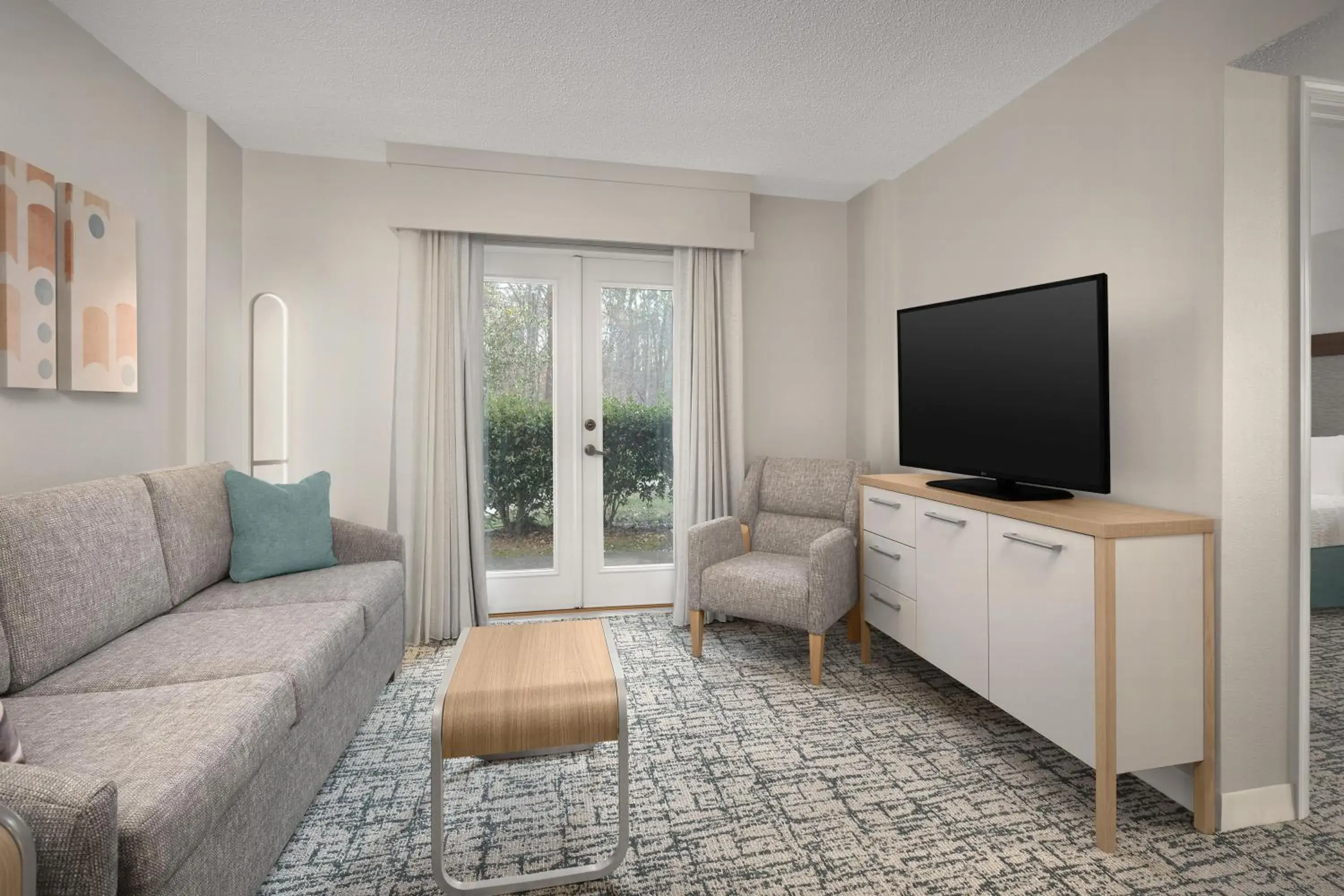 Living room in Homewood Suites by Hilton Raleigh/Cary Living room in Homewood Suites by Hilton Raleigh/Cary