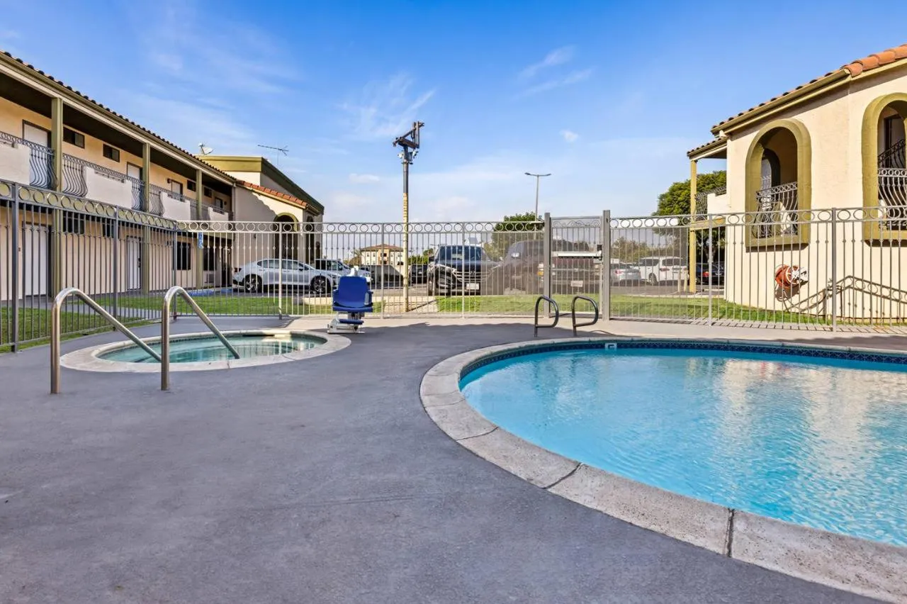 Rodeway Inn Santa Ana - Garden Grove