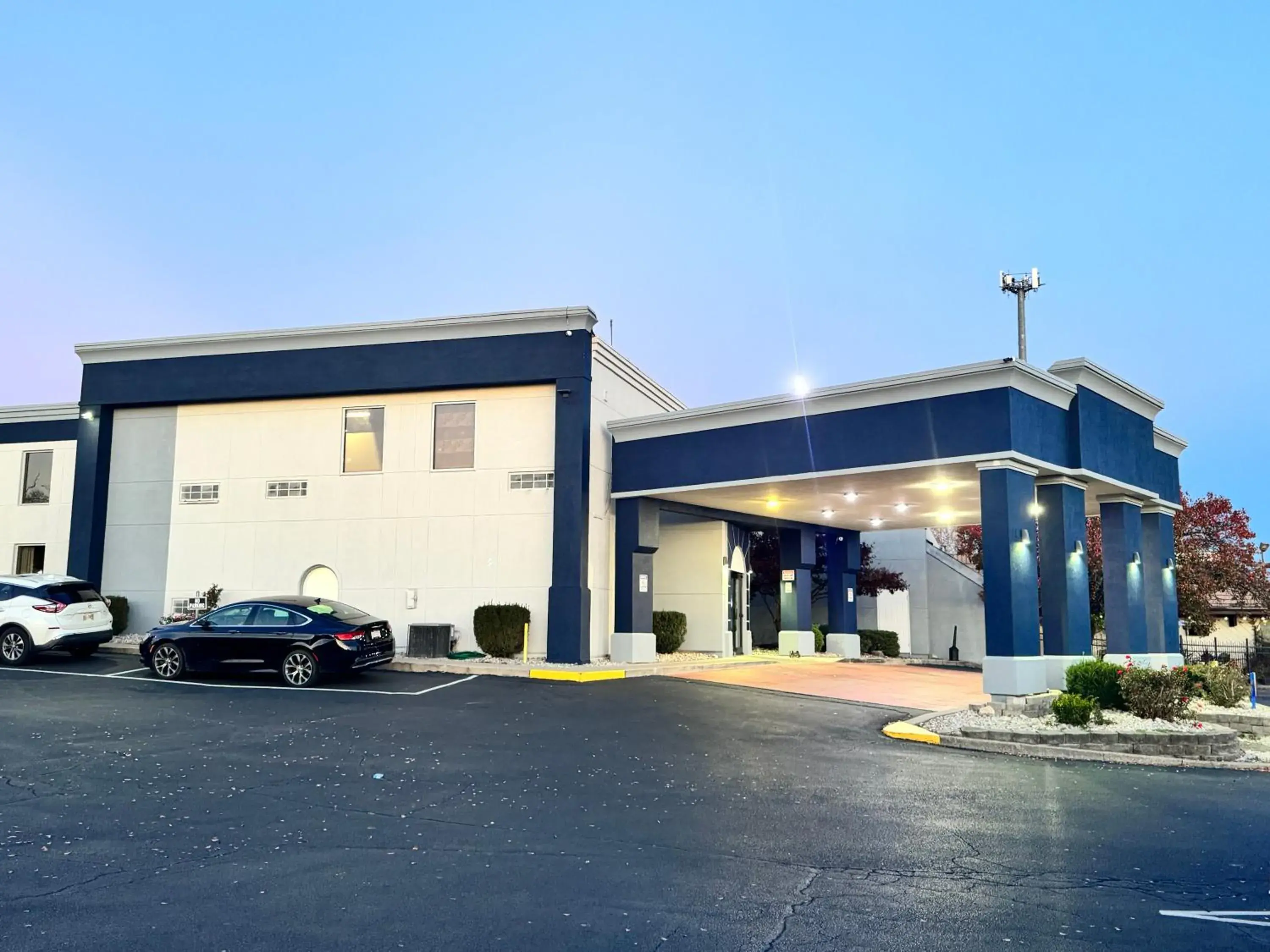 Quality Inn & Suites Quality Inn & Suites