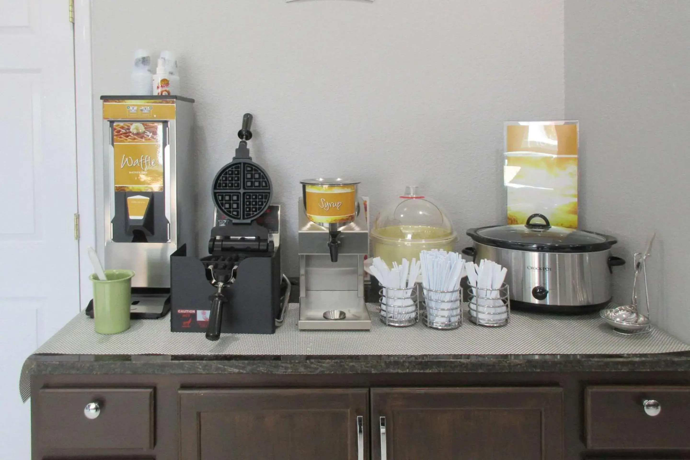 Restaurant/places to eat in Quality Inn & Suites Restaurant/places to eat in Quality Inn & Suites