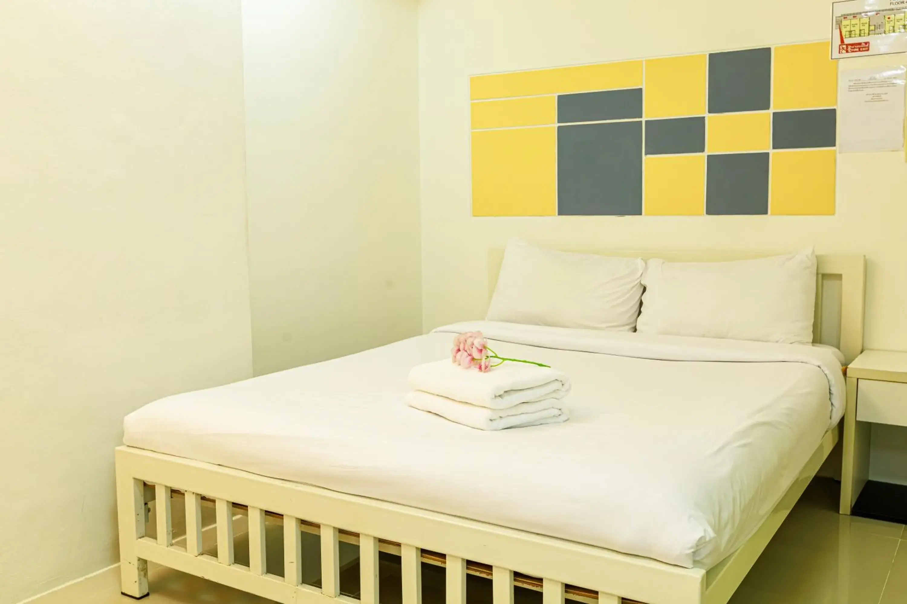 Bed in PDA Lord Hotel Bed in PDA Lord Hotel