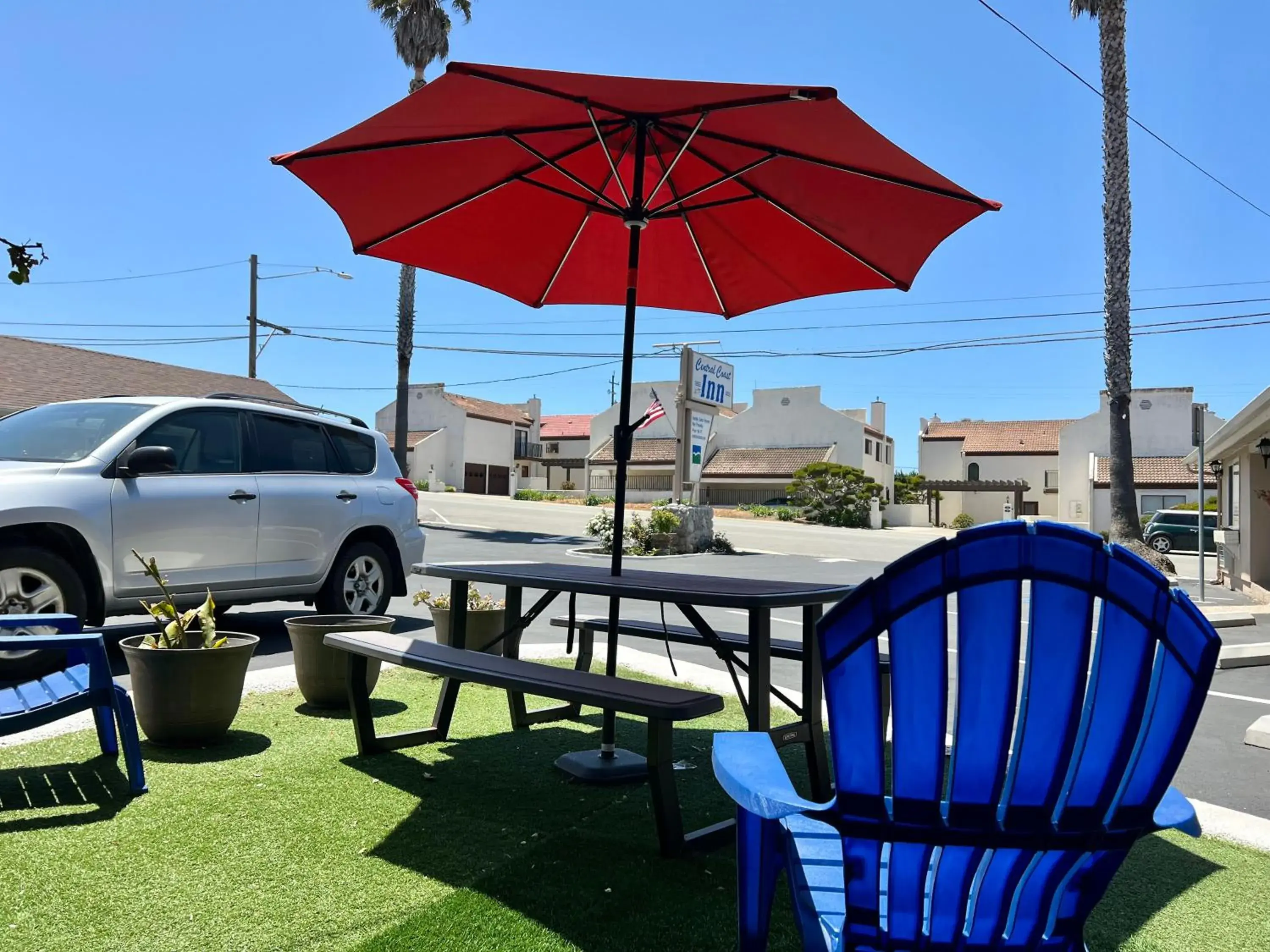 Property building in Central Coast Inn Cayucos Property building in Central Coast Inn Cayucos