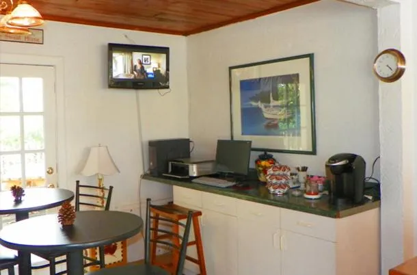 Food in Island Breeze Inn - Venice