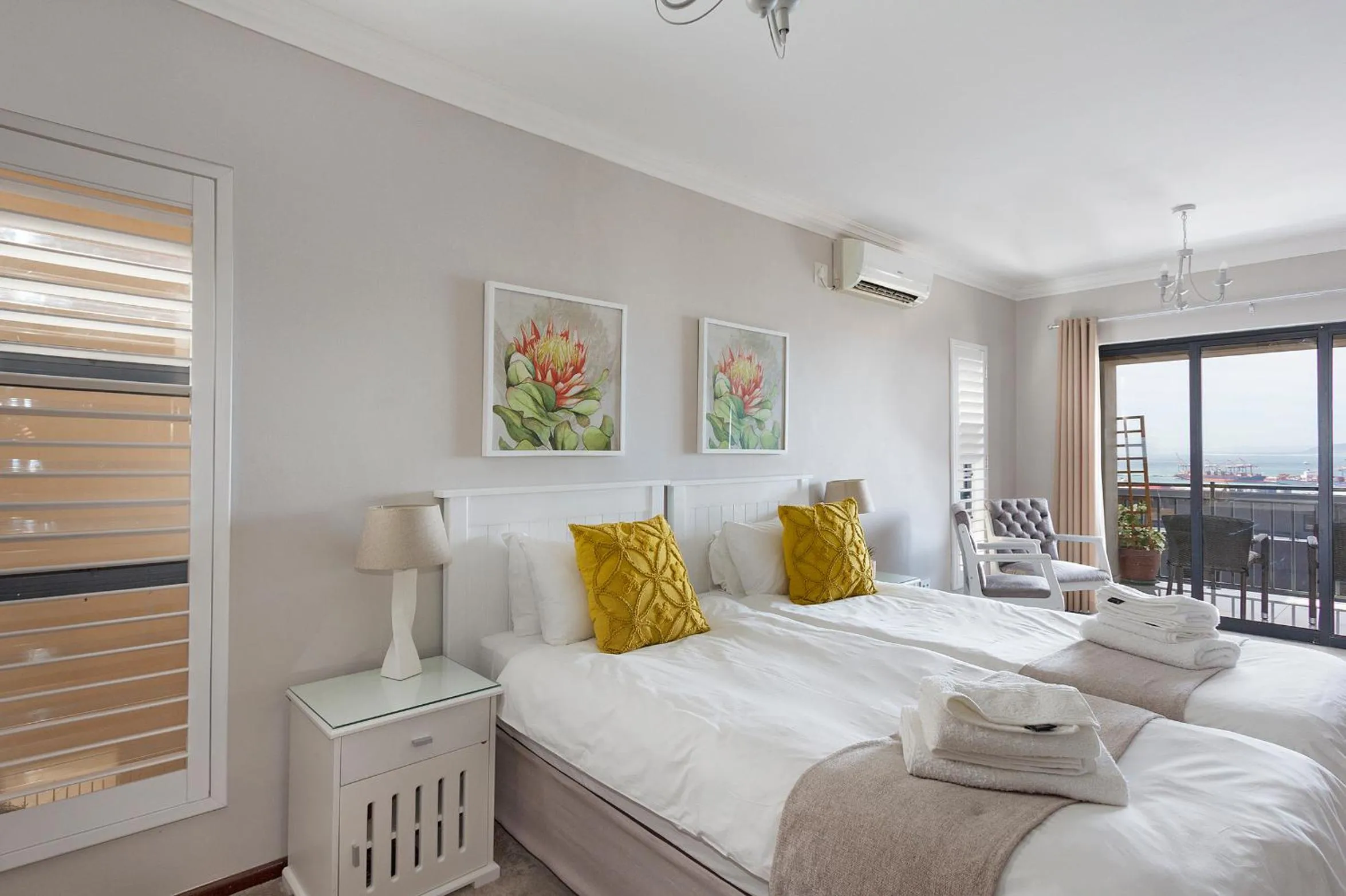 Bed in STAR APARTMENTS