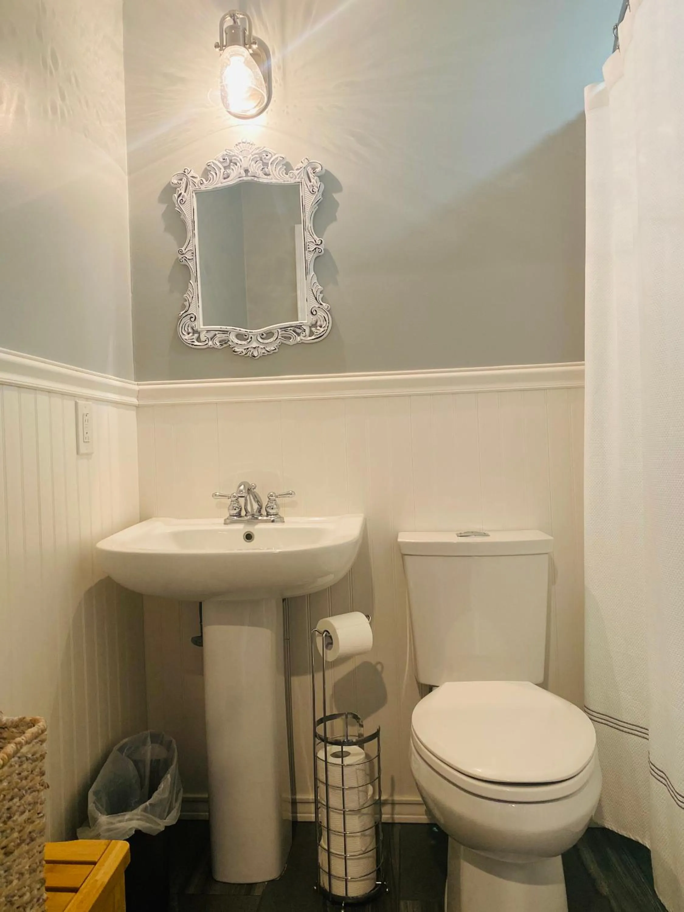 Bathroom in Chapter House