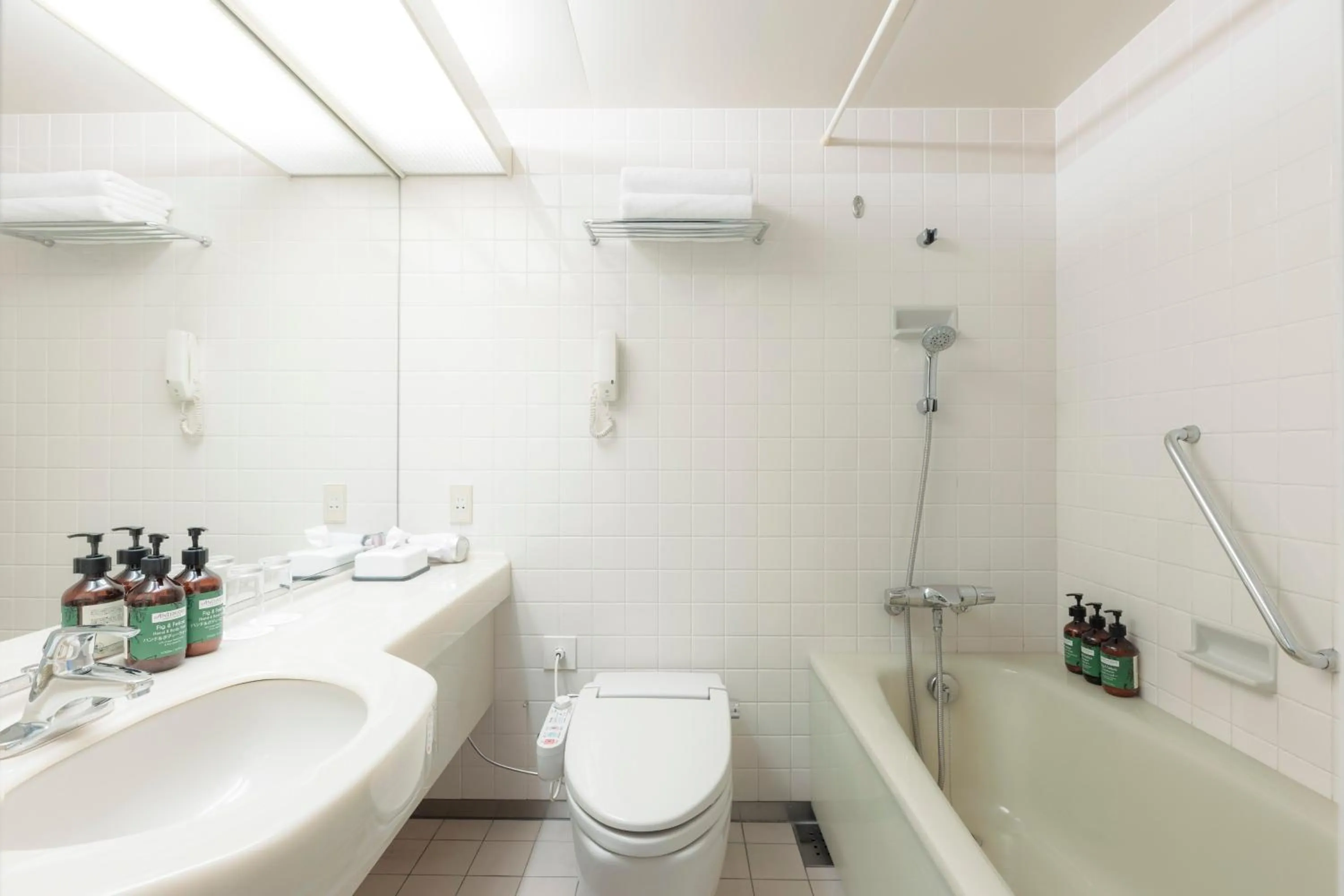 Bathroom in ANA Crowne Plaza Kanazawa by IHG