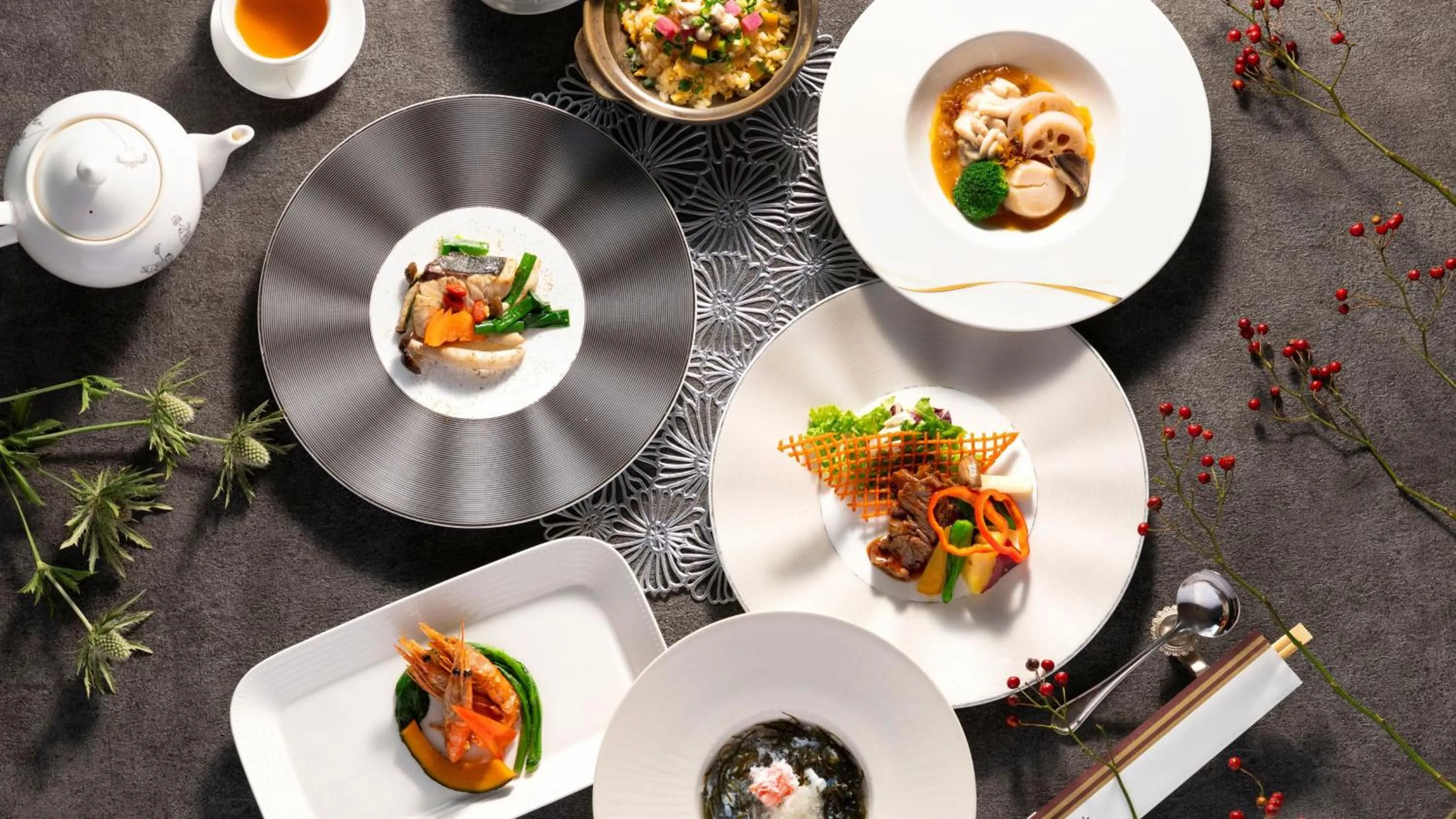 Restaurant/places to eat in ANA Crowne Plaza Kanazawa by IHG